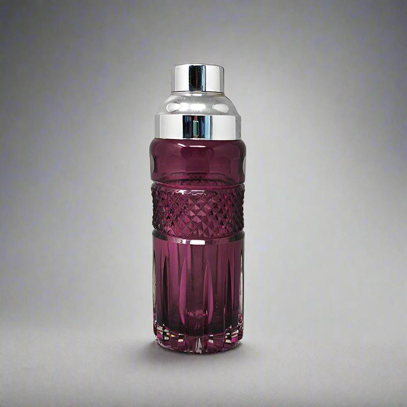 1960s Gorgeous Purple Bohemian Cut Glass Cocktail Shaker. Made in Italy in excellent condition.
Dimension
diameter 3,14 x 8,66 H inches
diameter cm 8 x cm 22