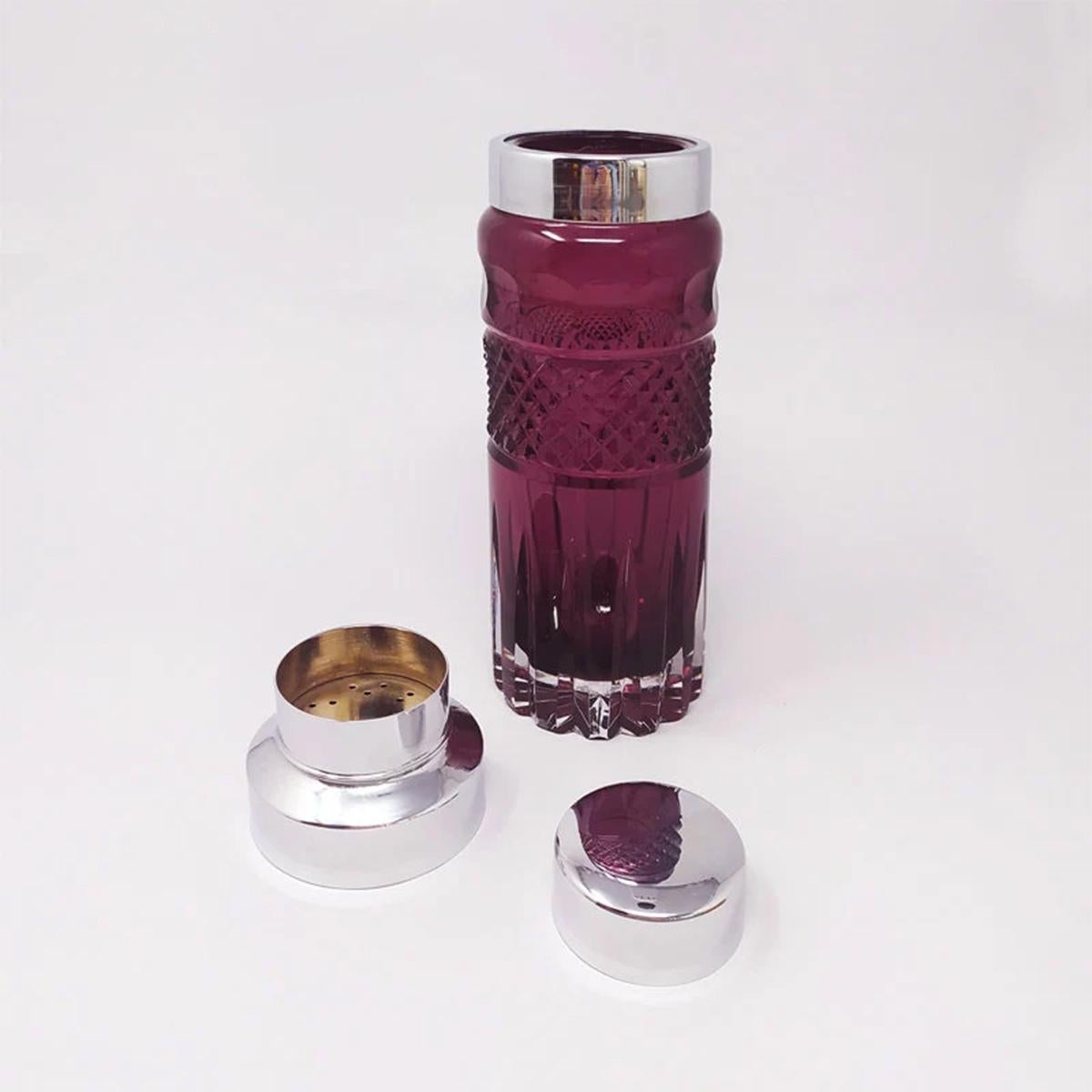Italiano 1960 Gorgeous Purple Bohemian Cut Glass Cocktail Shaker. Prodotto in Italia in vendita