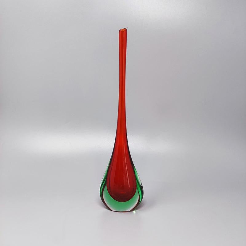 1960s Gorgeous red and green vase by Flavio Poli in Murano glass. Not easy to find it in these colors. The item is in excellent condition.
Dimension:
2,75