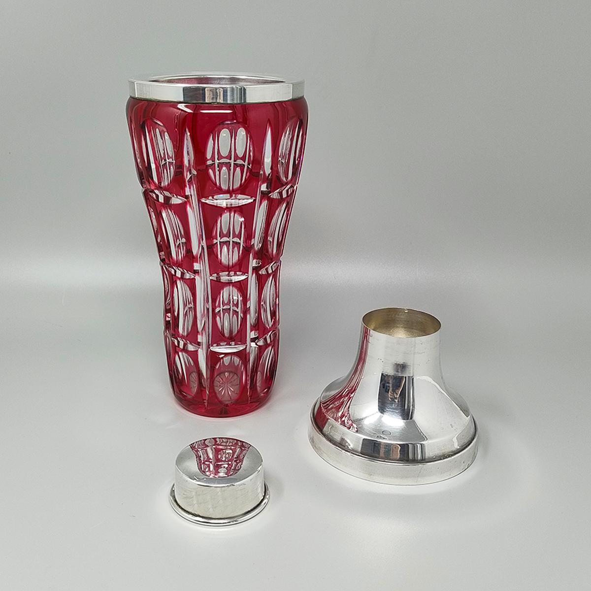 Magnifique shaker à cocktail en cristal rouge de Bohème des années 1960 avec seau à glace. Excellent état - En vente à Milano, IT