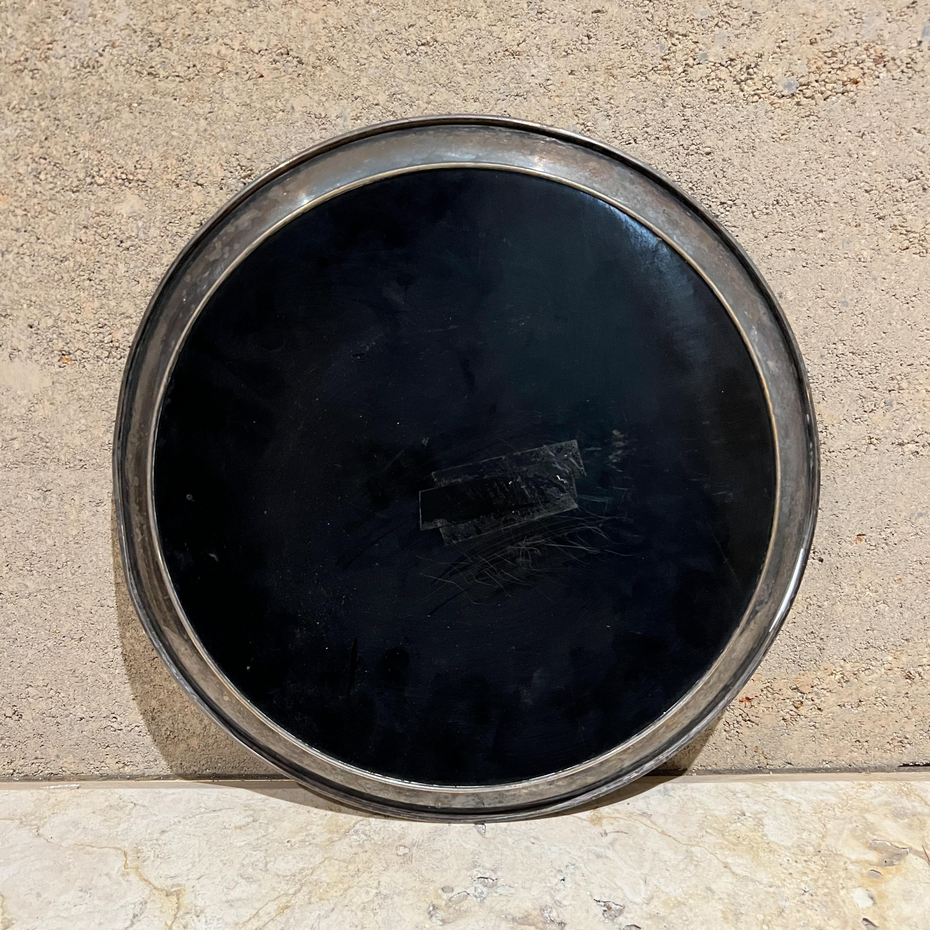 1960s Gorham Round Service Tray Silverplate Black Formica In Good Condition For Sale In Chula Vista, CA