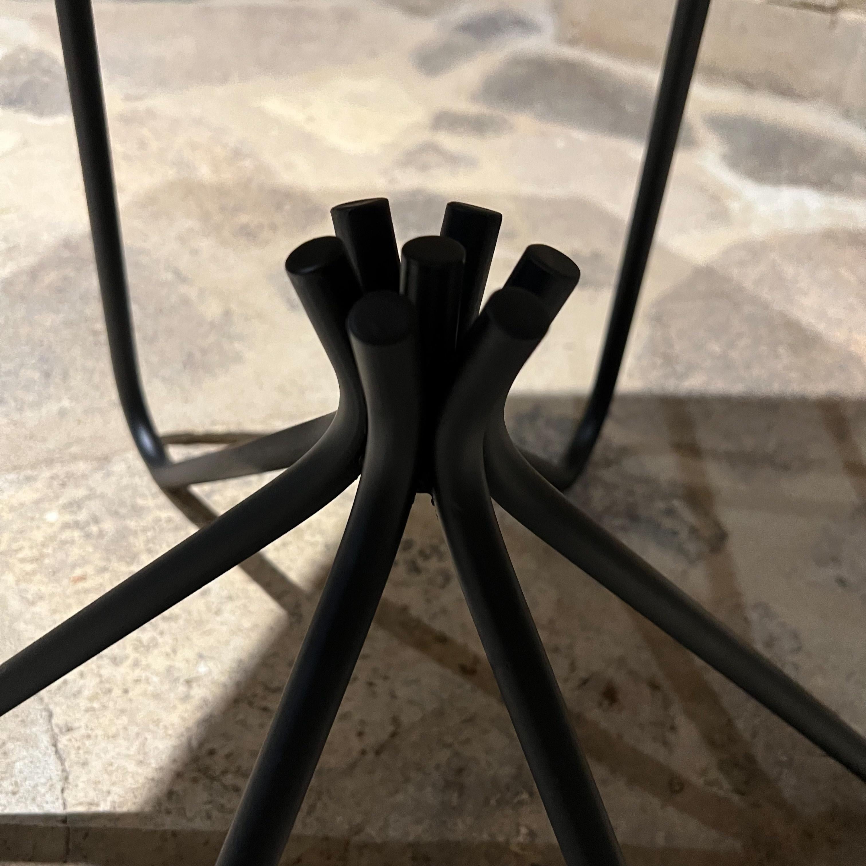Milieu du XXe siècle 1960s French Side Table Hexagonal Stone Black Iron en vente