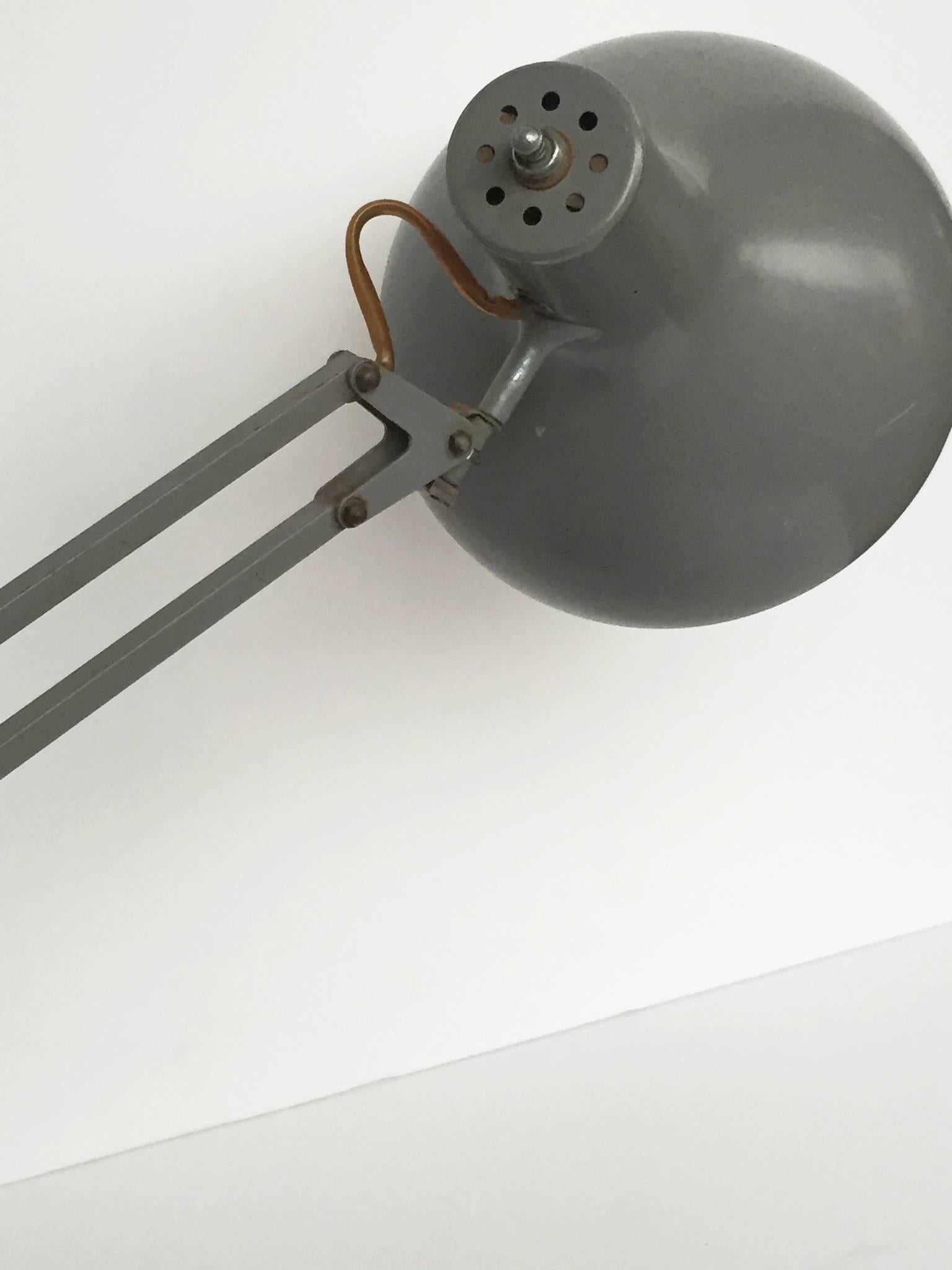 Norwegian 1960s Gray Articulated Industrial Desk Lamp by Luxo Lamp Corp