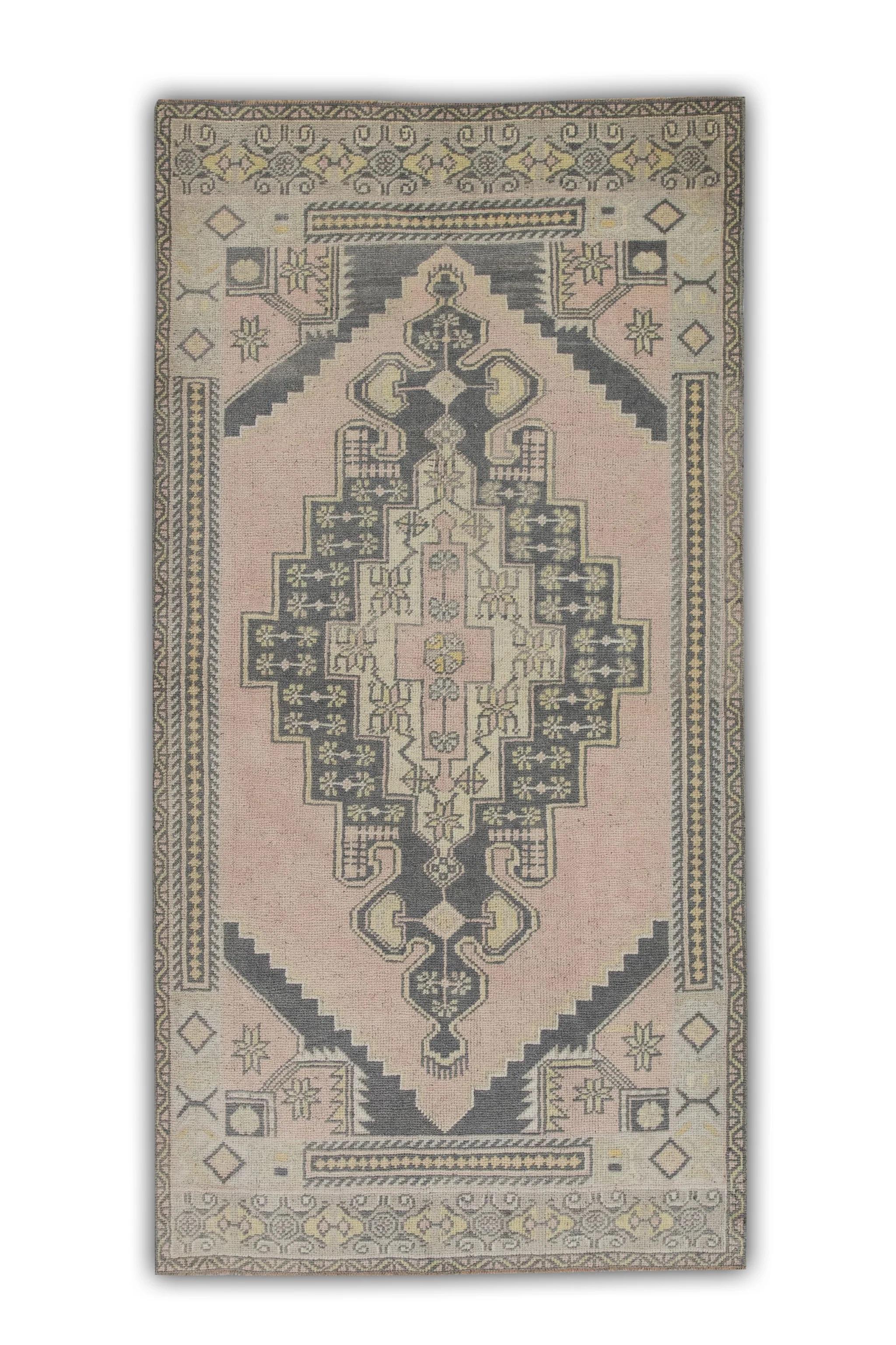 Alfombra turca vintage gris y rosa de los años 60 3'4