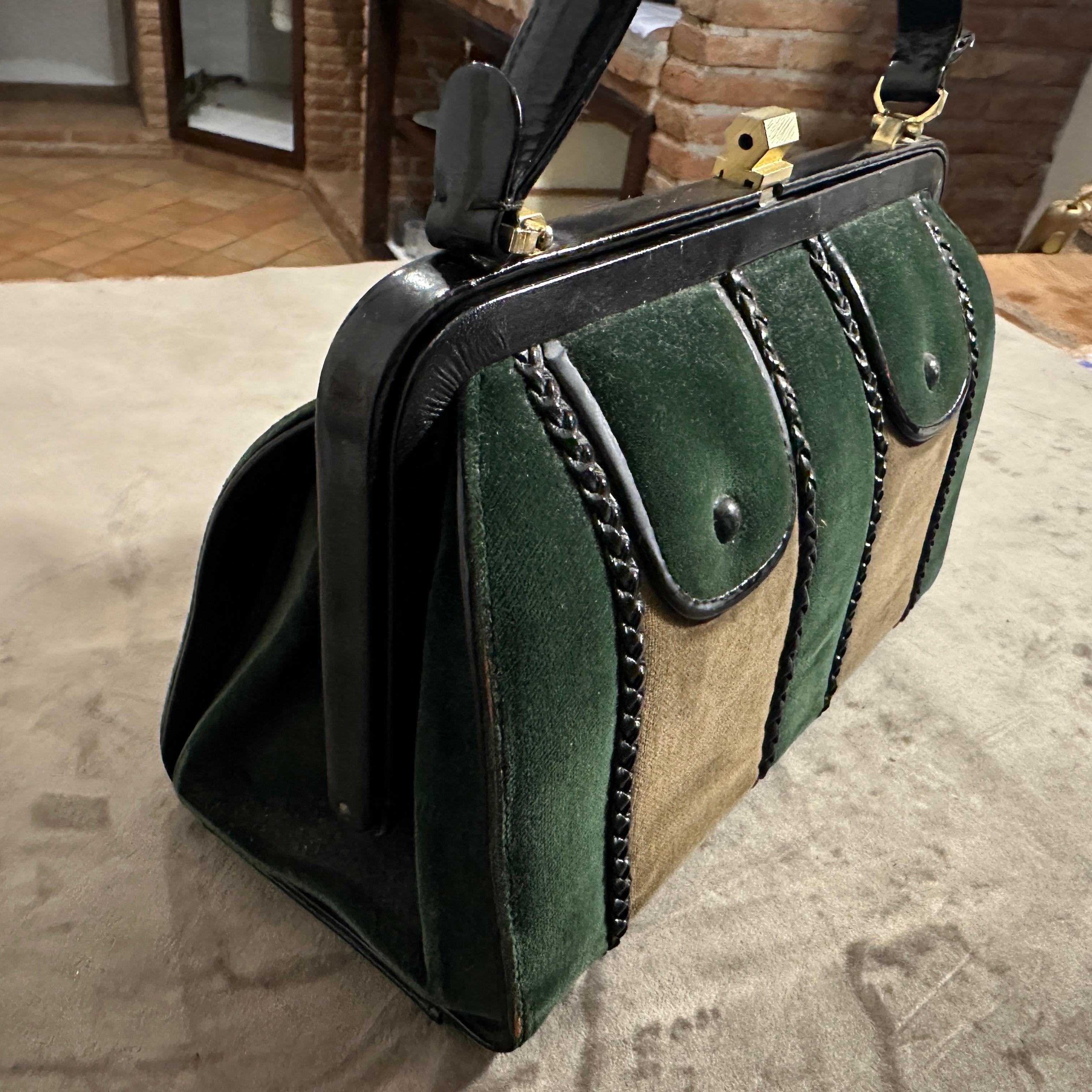 1960s Green and Brown Suede and Black Leather Italian Top Handle Bag en vente 6