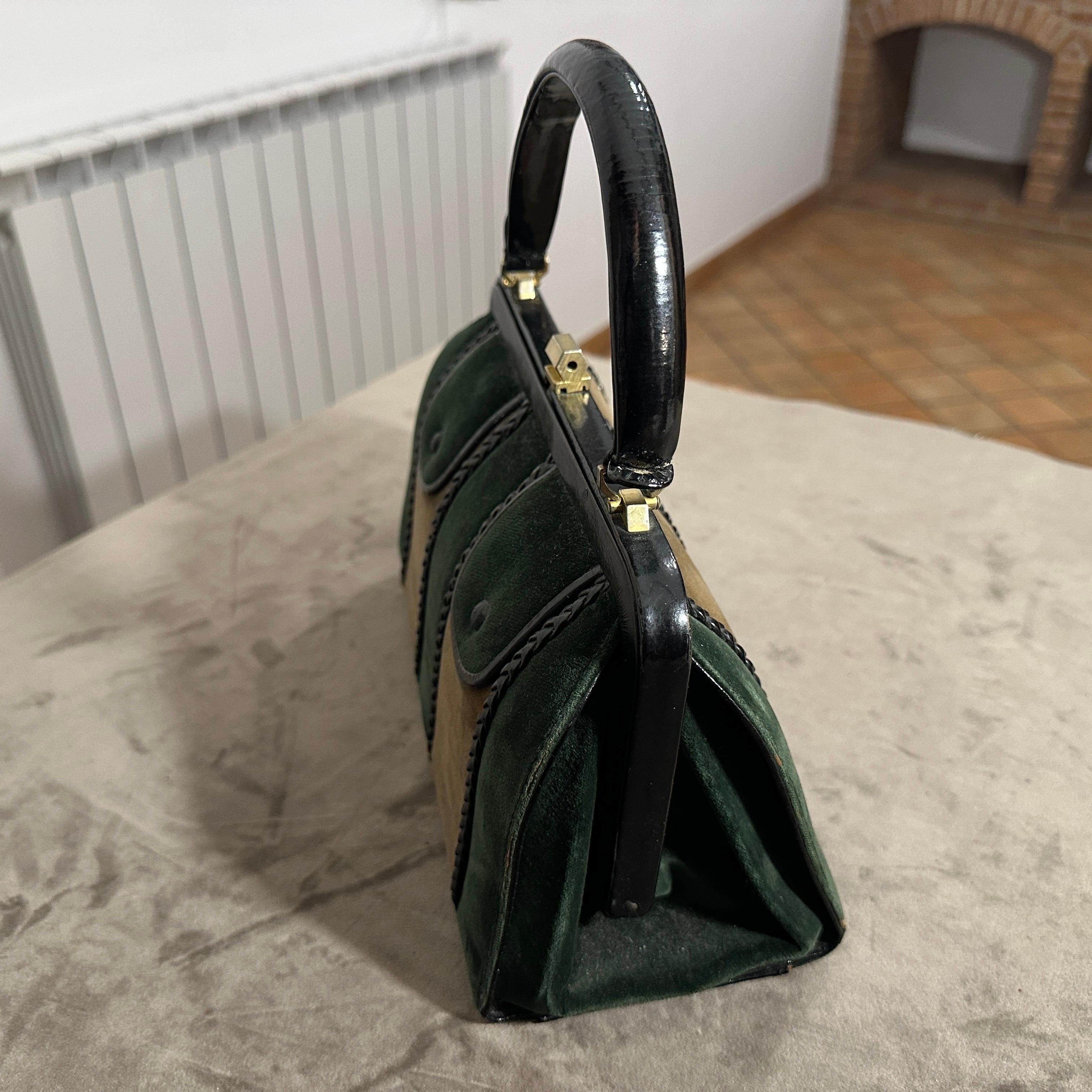 1960s Green and Brown Suede and Black Leather Italian Top Handle Bag en vente 7