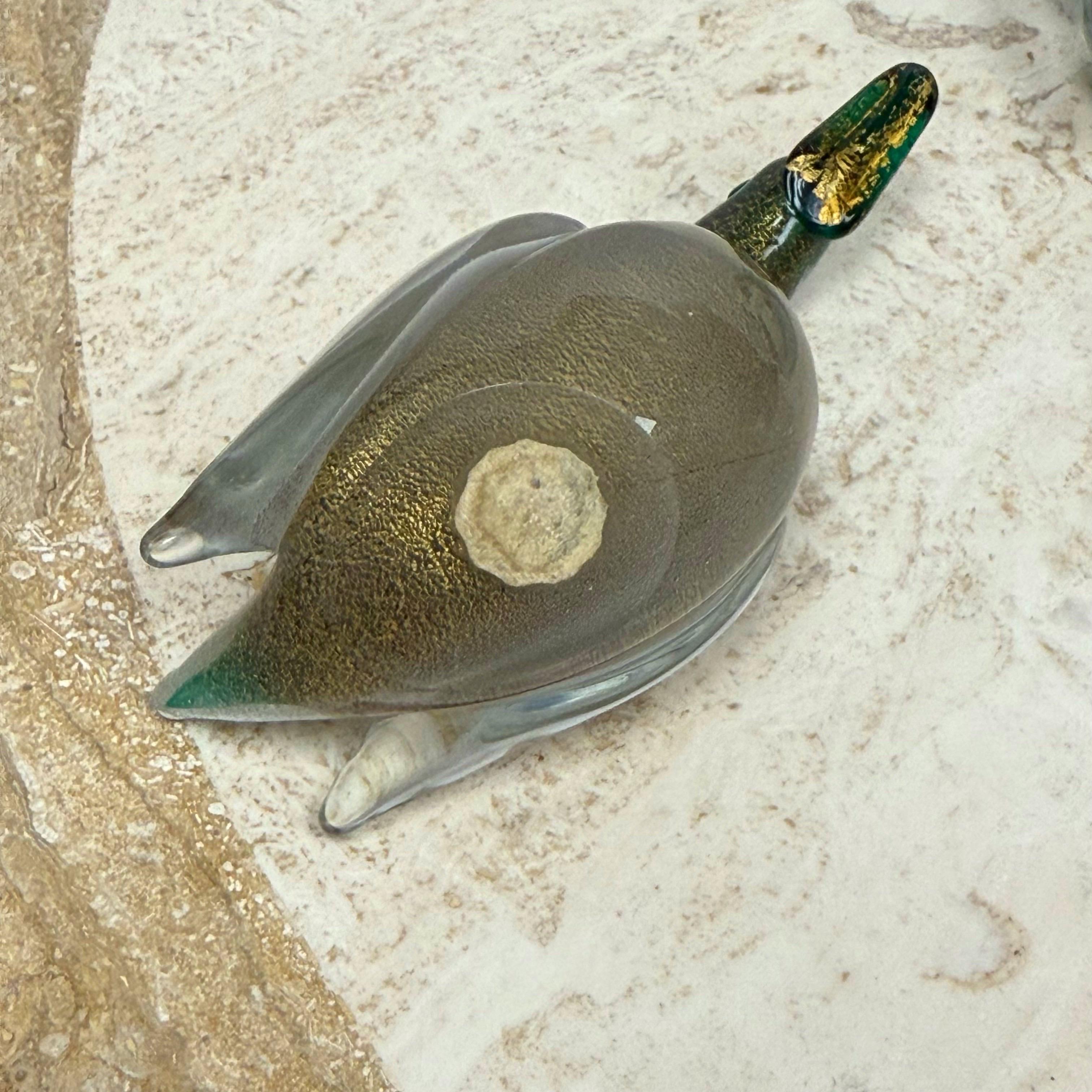 1960s Green and Gold Murano Glass Duck Attributed to Paolo Venini & Zuccheri For Sale 3