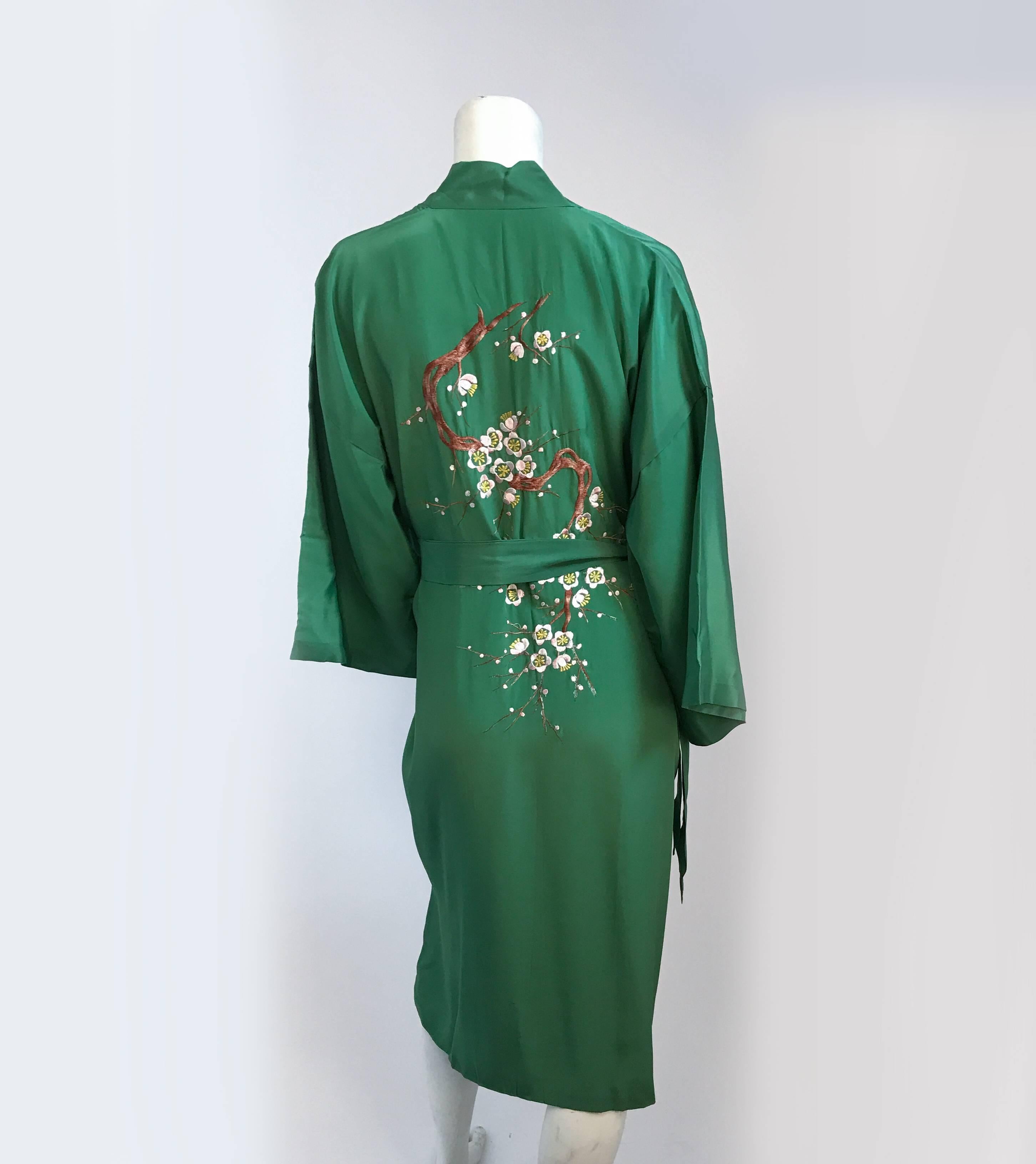 1960's Green Embroidered Kimono 1