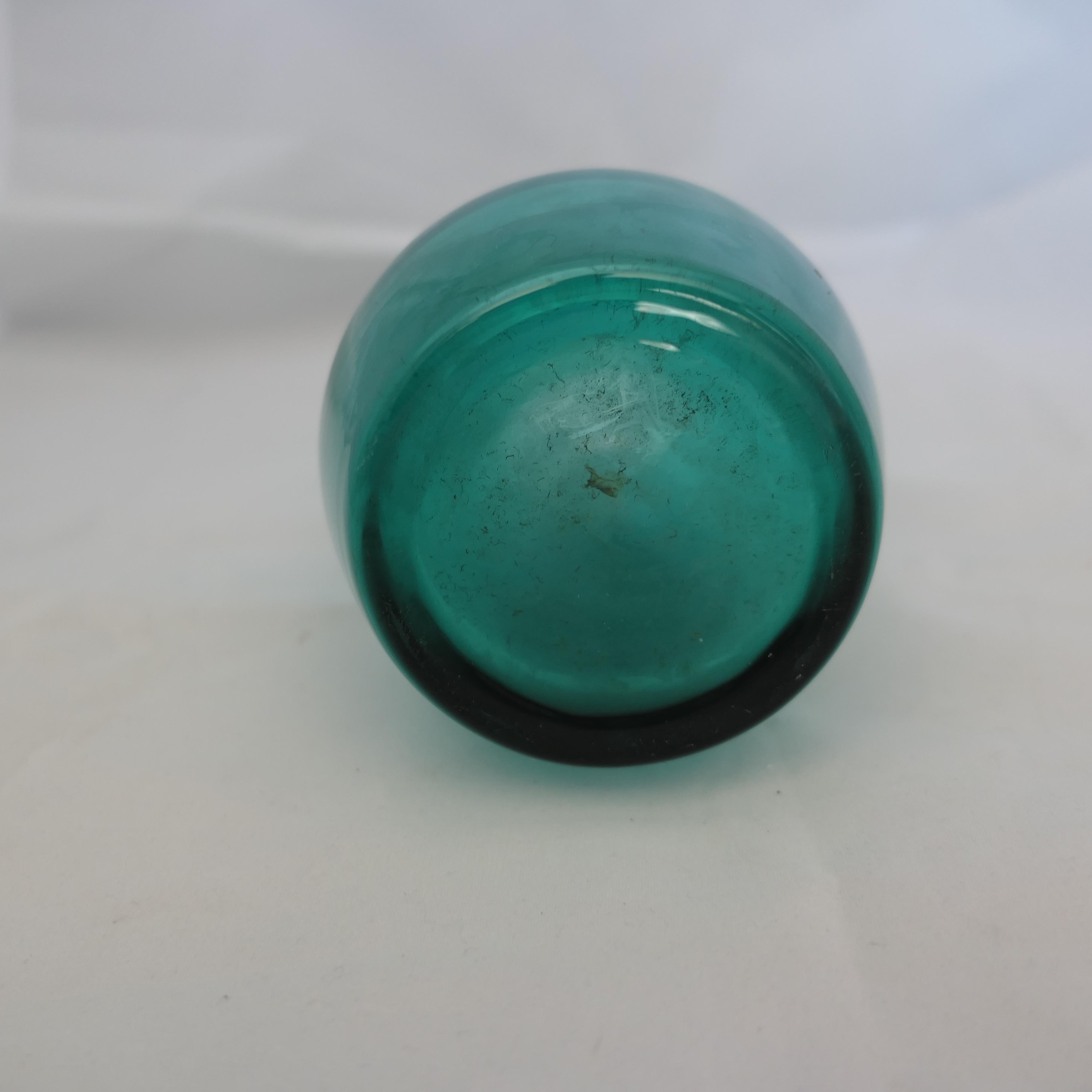 Mid-20th Century 1960s Green Glass Vase by Tamara Aladin for Riihimäen Lasi Oy      For Sale