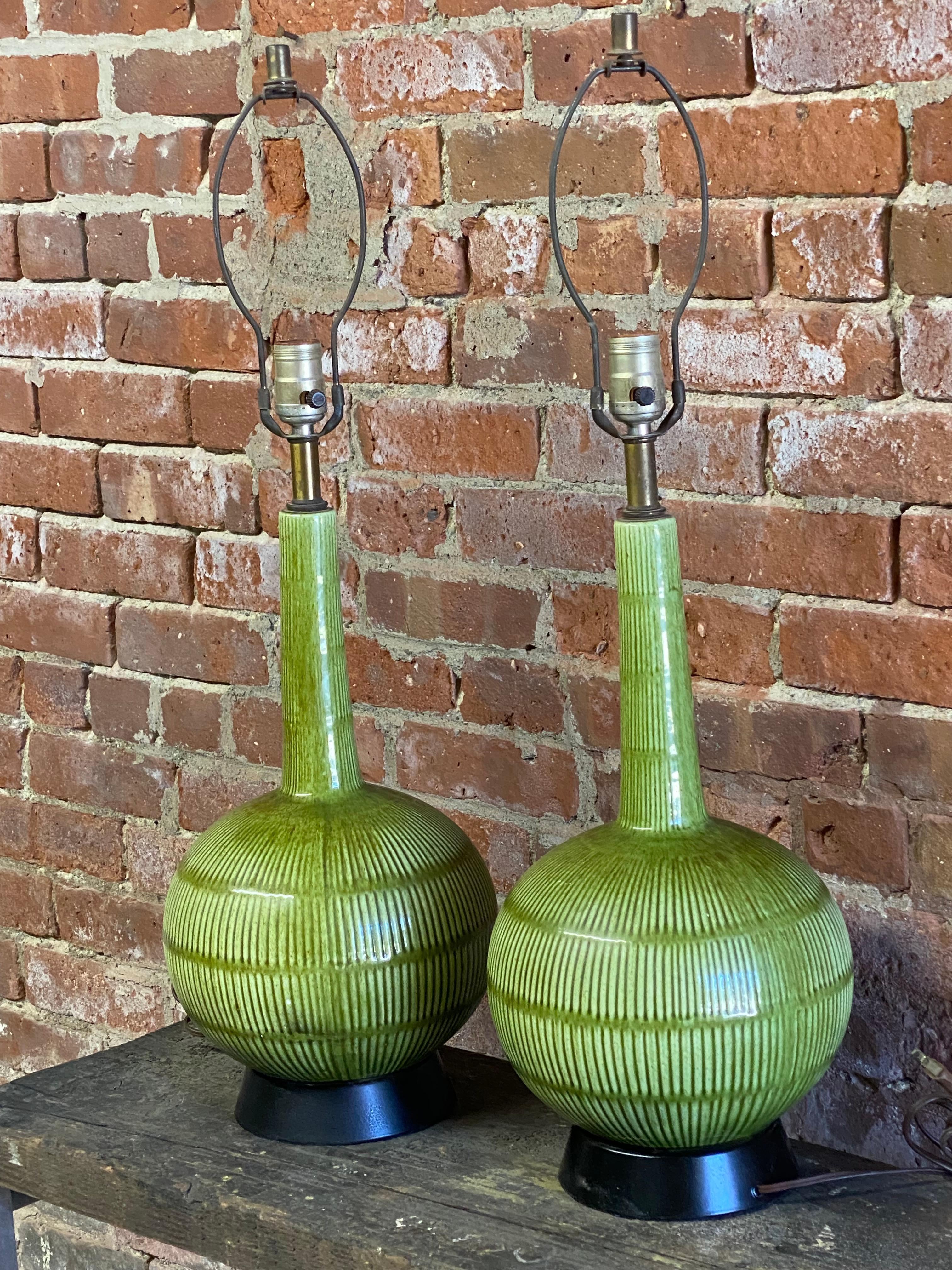 1960s Green Glaze Asian Inspired Ceramic Table Lamps, a Pair In Good Condition In Garnerville, NY