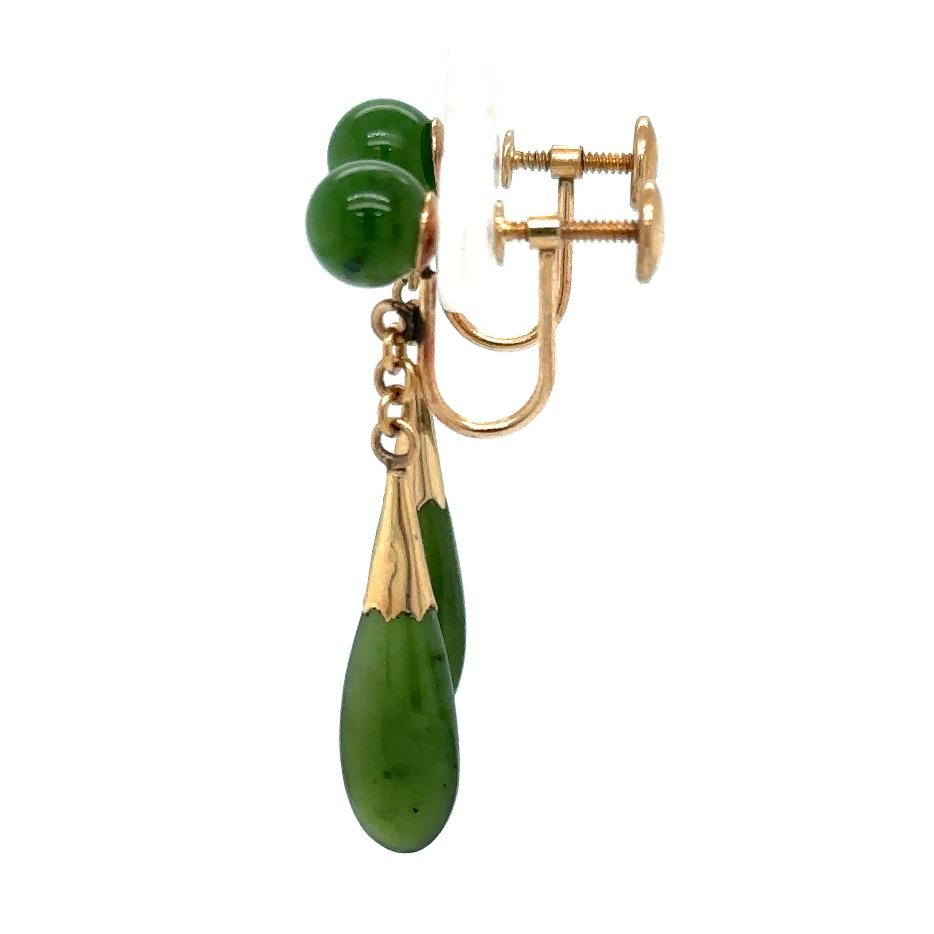 1960s Green Jade Dangle Screw Back Earrings in 14 Karat Gold For Sale 1