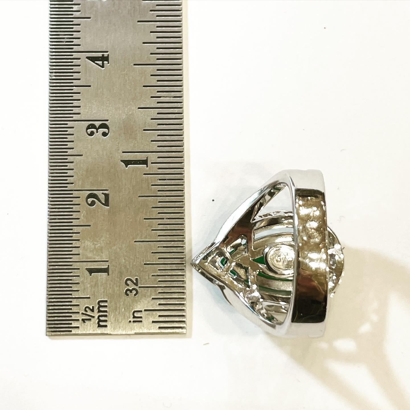 1960s, Green Jadeite Jade Diamonds Halo 18k White Gold Cluster Ring 5