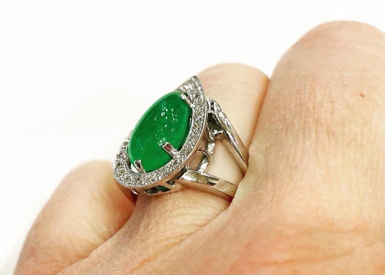 1960s, Green Jadeite Jade Diamonds Halo 18k White Gold Cluster Ring For Sale 2
