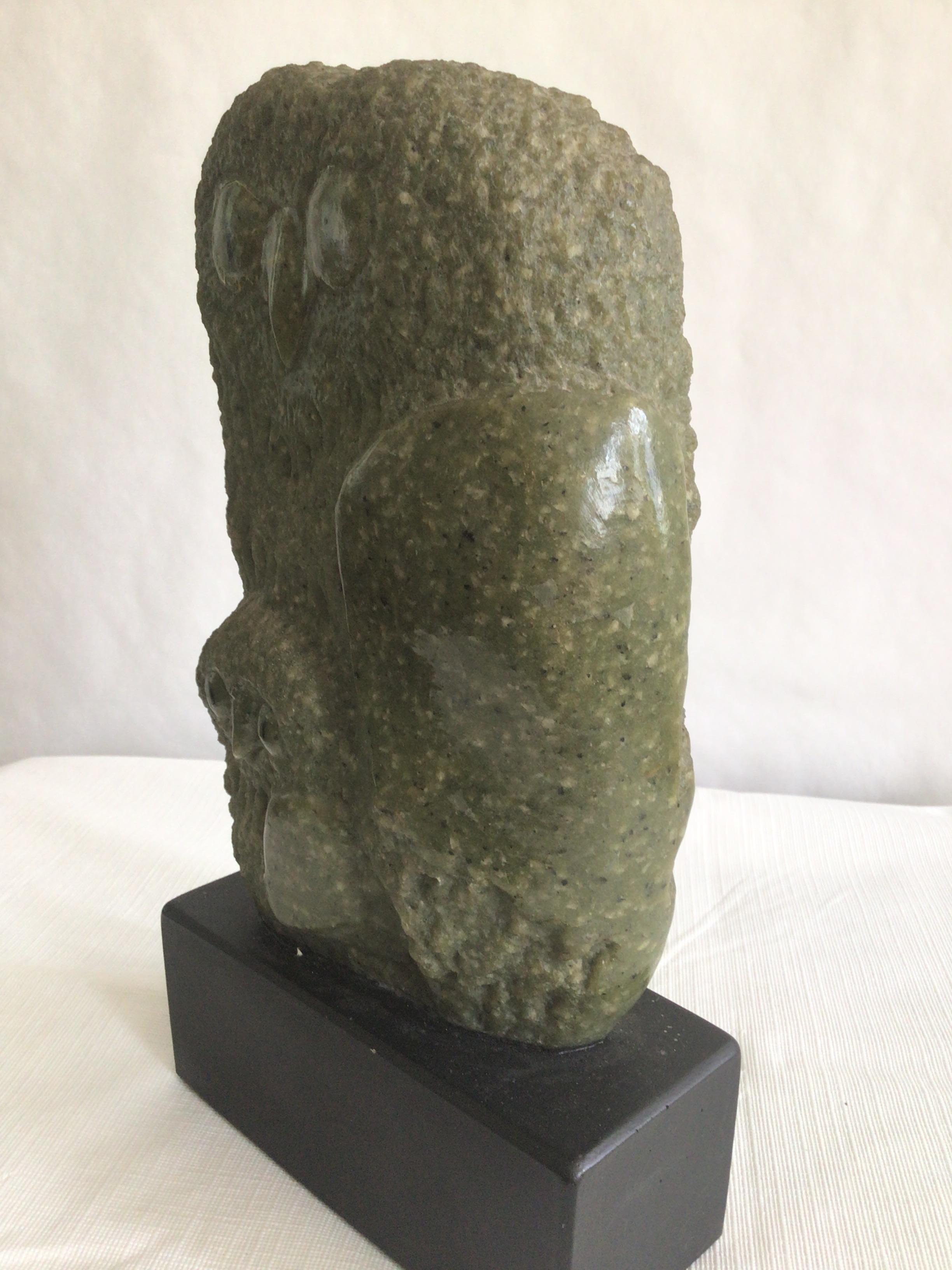 1960s Green Marble Owl Sculpture on Composition Base For Sale 1