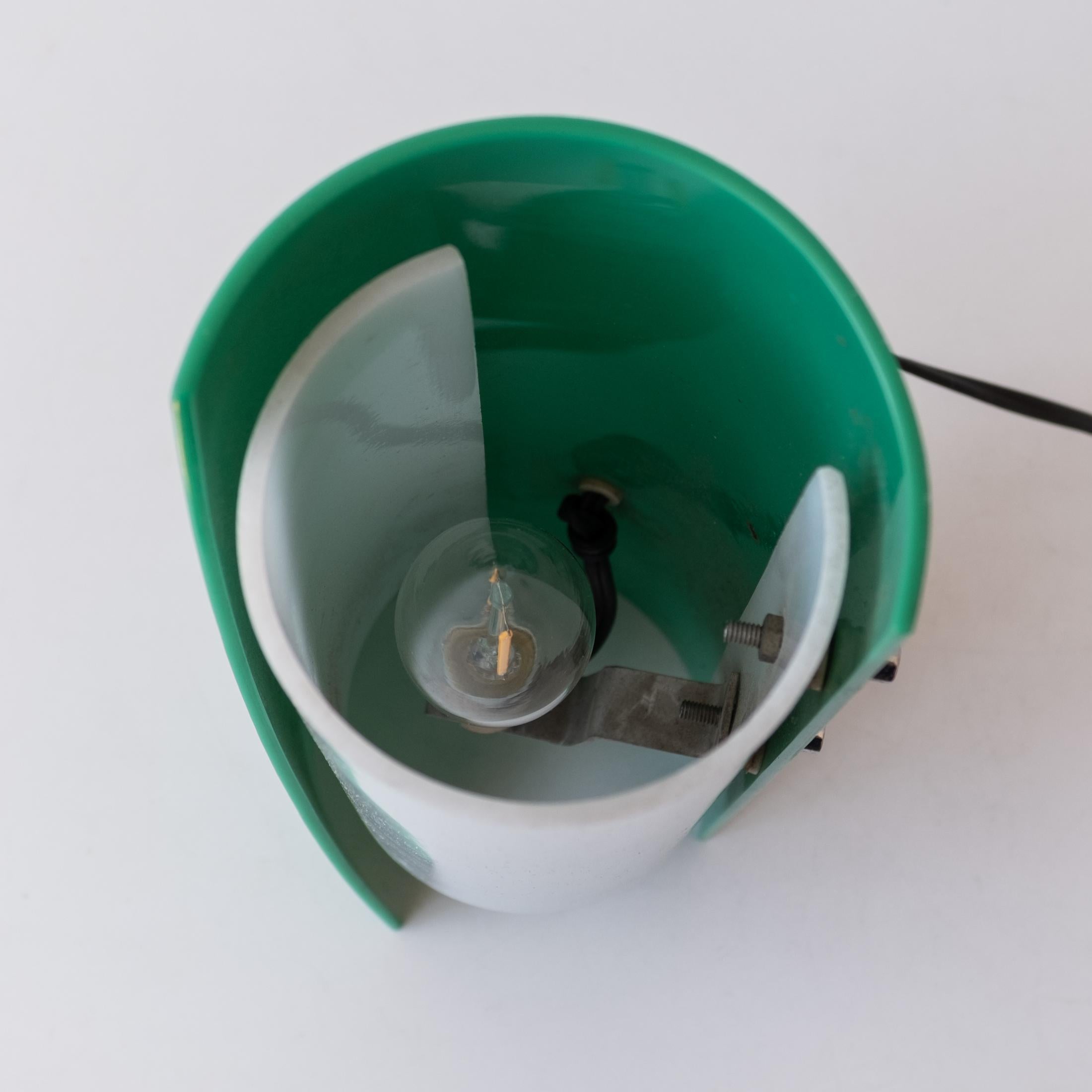 1960s Green Mid Century Space Age Italian Table Lamp For Sale 2