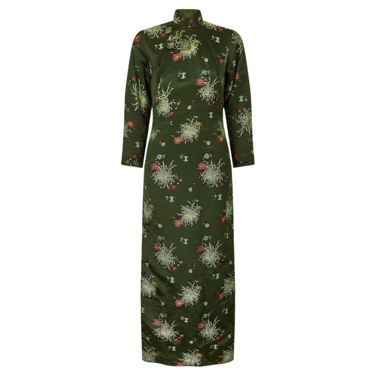 1960s Green Oriental Heavy Silk Floral Full Length Dress For Sale at 1stDibs