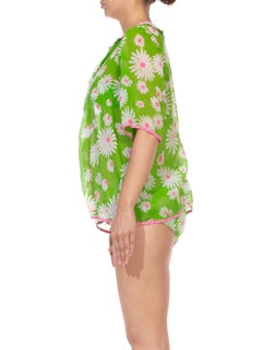 1960S Green & Pink Cotton Daisy Mod Print Play Suit Ensemble With Jacket