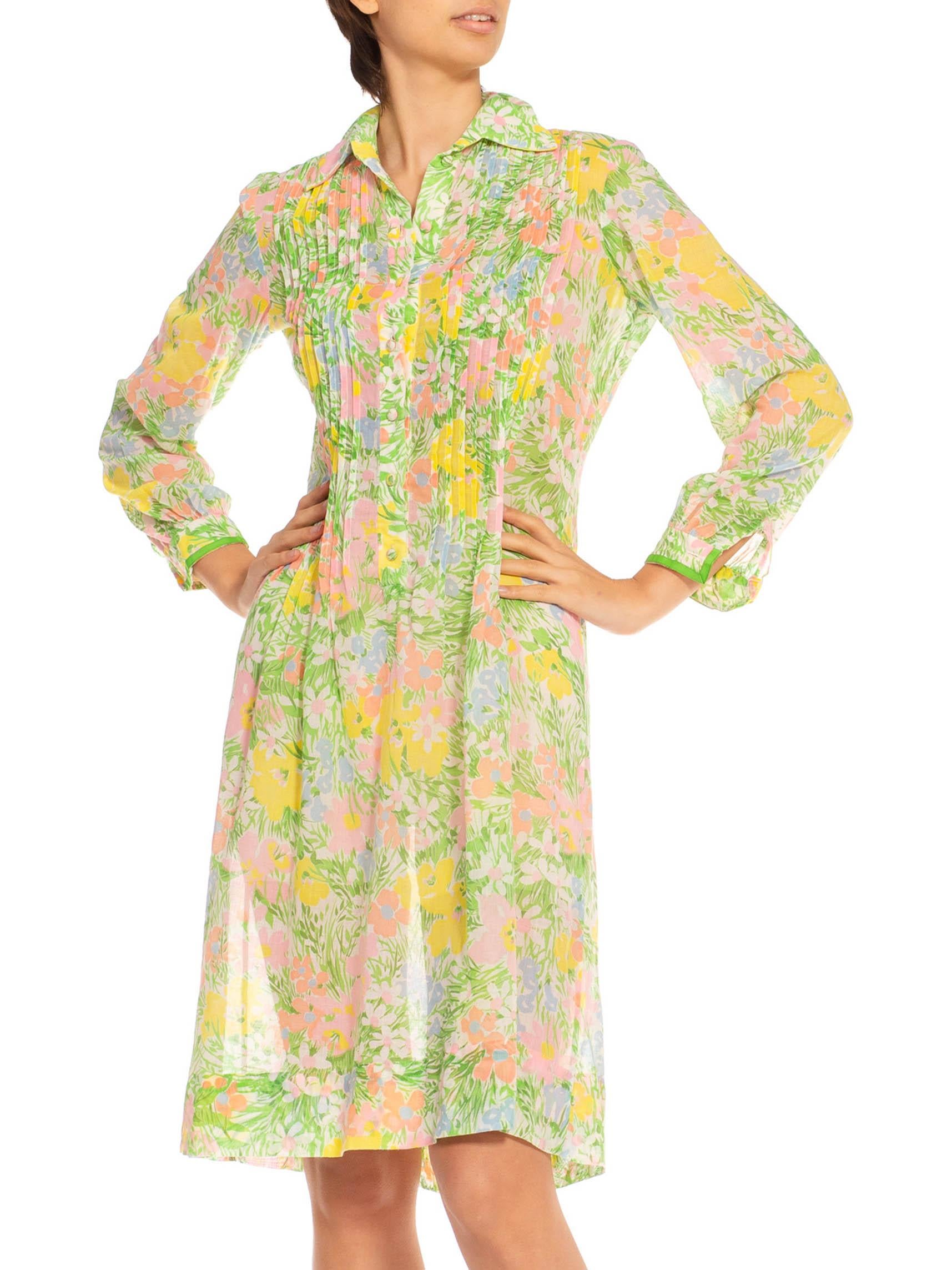 1960S Green & Pink Multi Cotton Spring Floral Shirt Dress In Excellent Condition For Sale In New York, NY