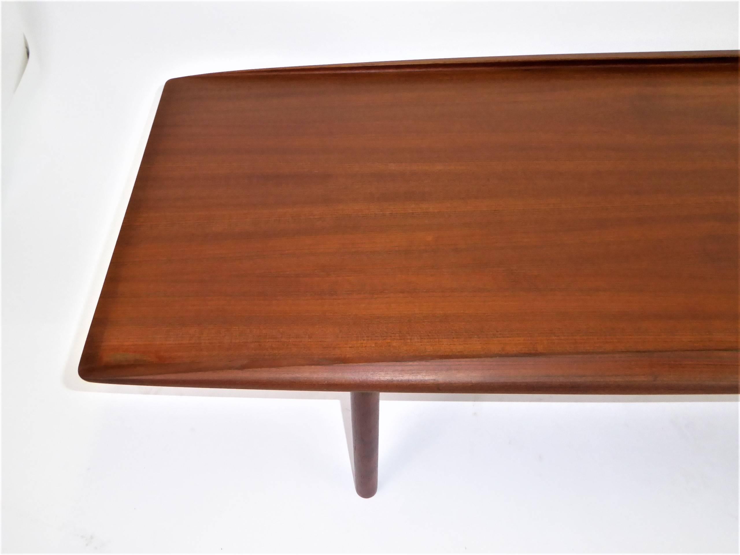 1960s Grete Jalk Surfboard Coffee Table for Poul Jeppesen 2