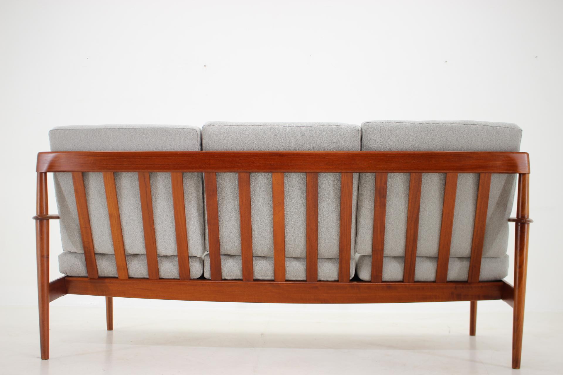 1960s Grete Jalk Teak 3-Seater Sofa for Poul Jepessen, Denmark For Sale 6