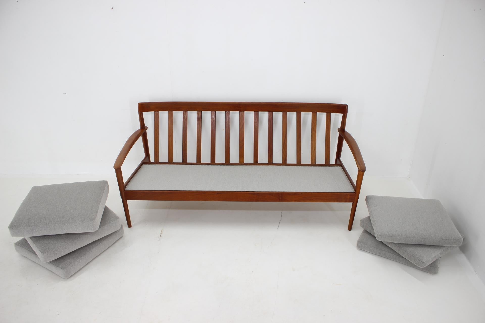 1960s Grete Jalk Teak 3-Seater Sofa for Poul Jepessen, Denmark For Sale 2