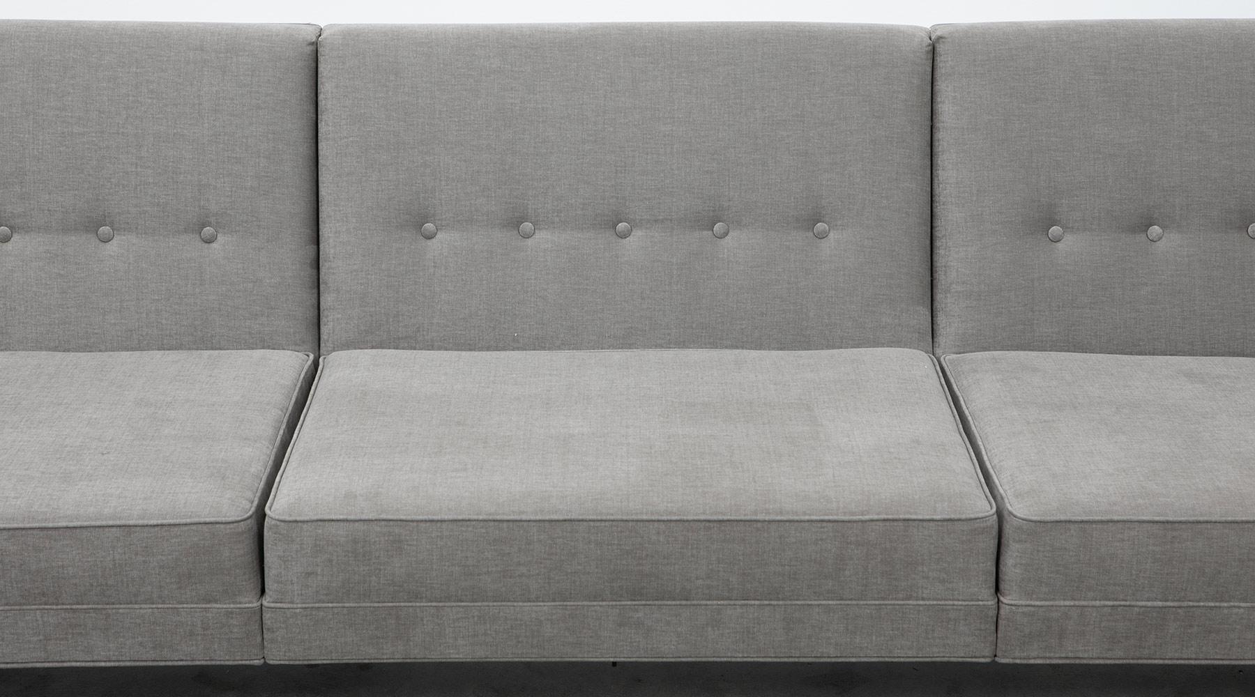1960s Grey Fabric on Metal Legs Sofa by George Nelson In Excellent Condition In Frankfurt, Hessen, DE
