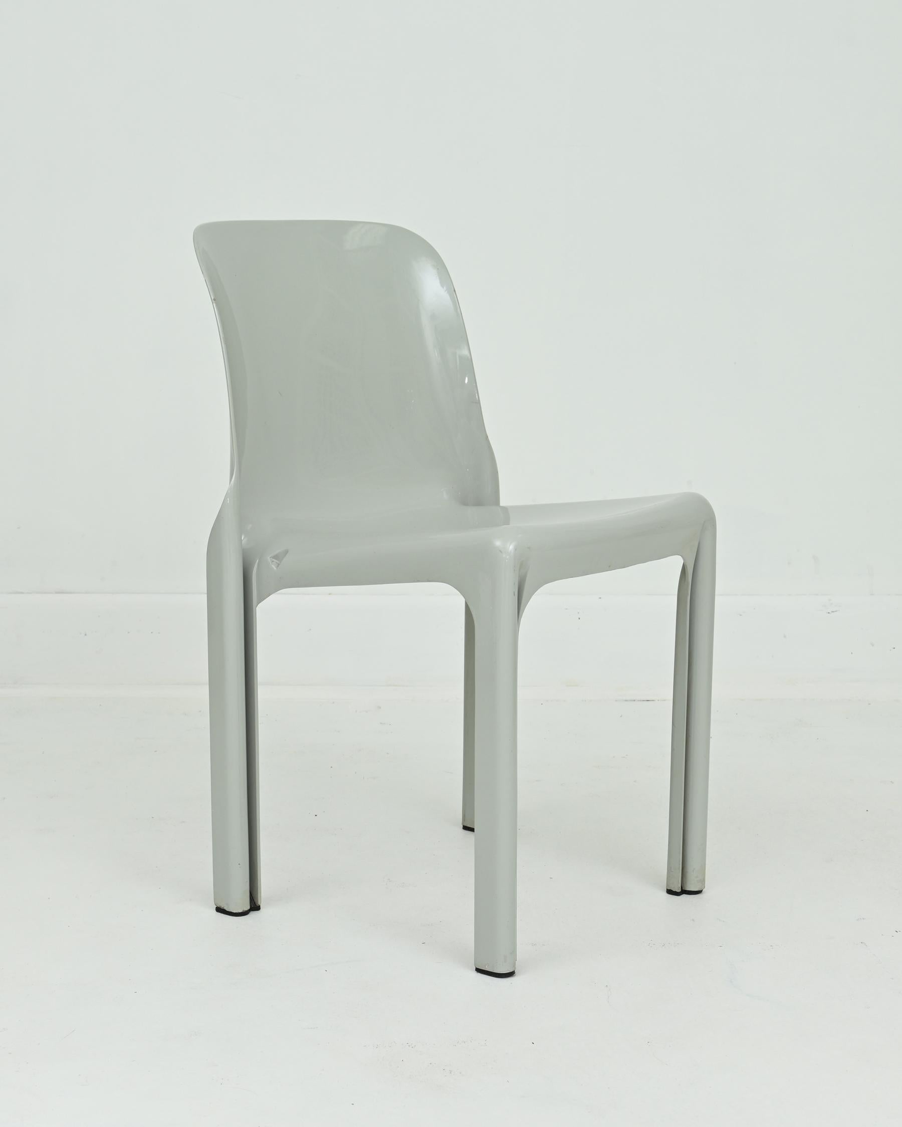 1960s Grey Selene Stacking Chairs by Vico Magistretti for Artemide For Sale 3