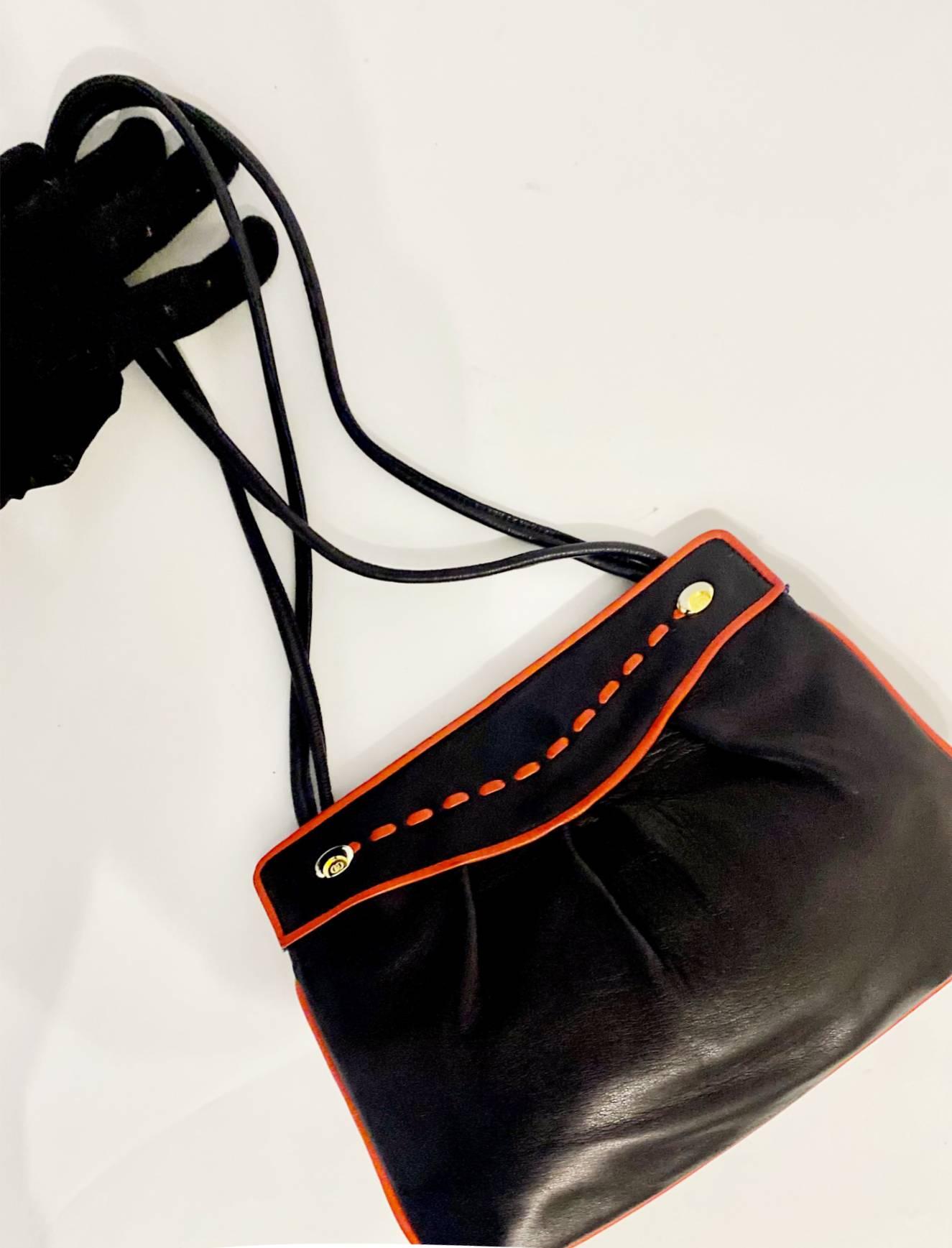 1960s Gucci Black Leather Double Strap Shoulder Bag  In Good Condition In London, GB