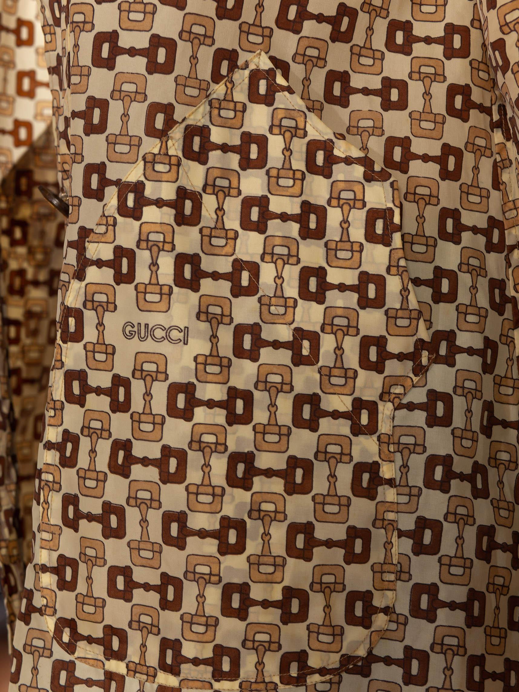 1960S Gucci Brown & Cream Polyester Nylon Blend Waterproof Logo Chain Print Coat 7