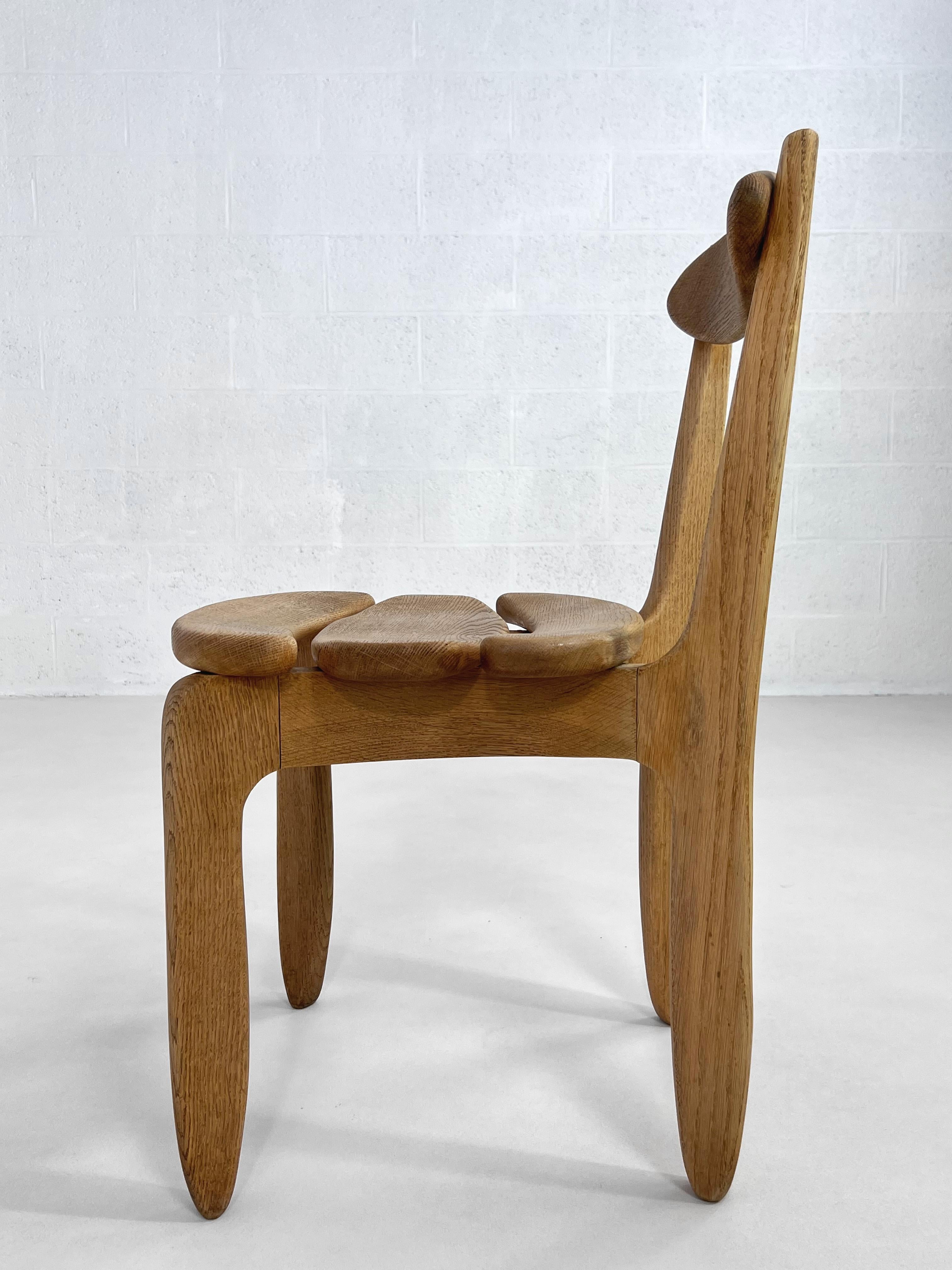 1960er Jahre Guillerme and Chambron Design Oak Wooden Set von sechs Esszimmerstühlen (Eichenholz) im Angebot