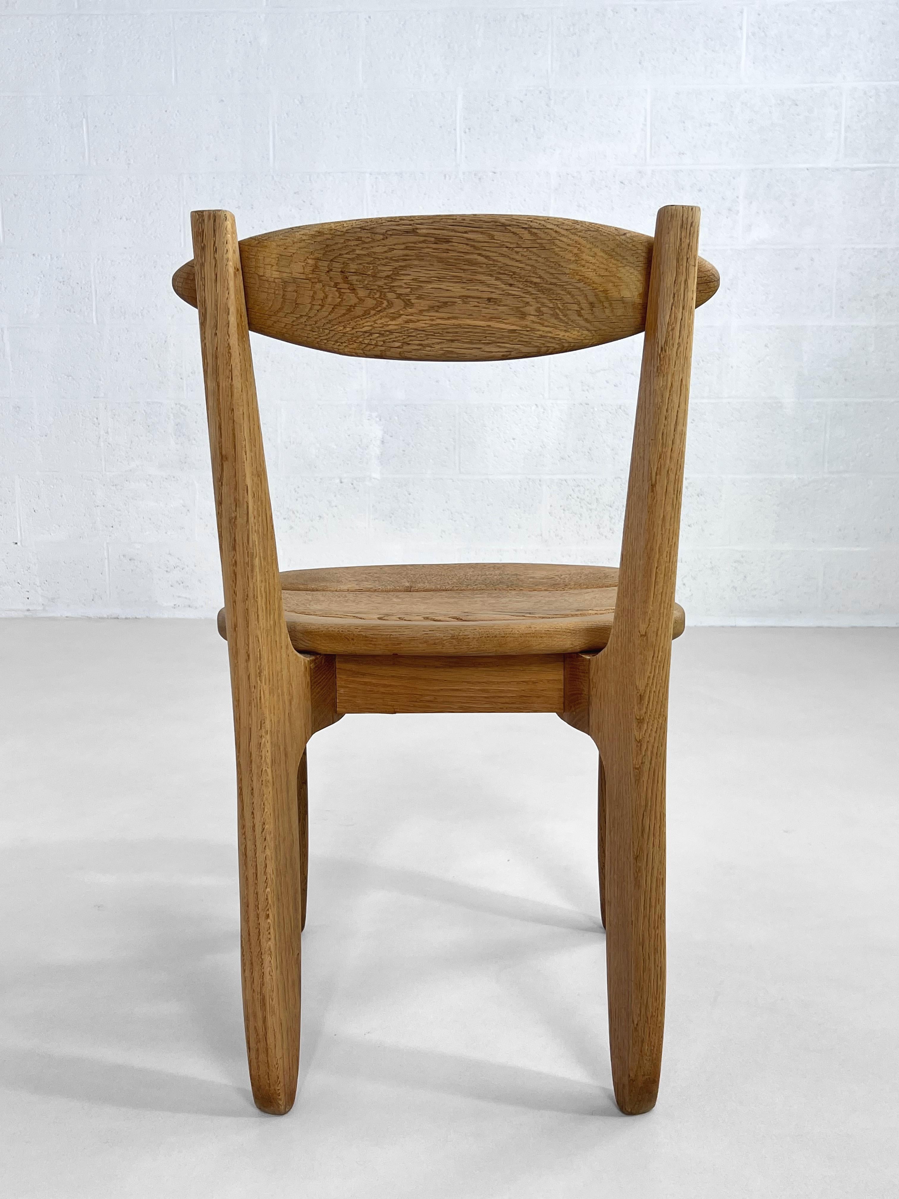 1960er Jahre Guillerme and Chambron Design Oak Wooden Set von sechs Esszimmerstühlen im Angebot 1