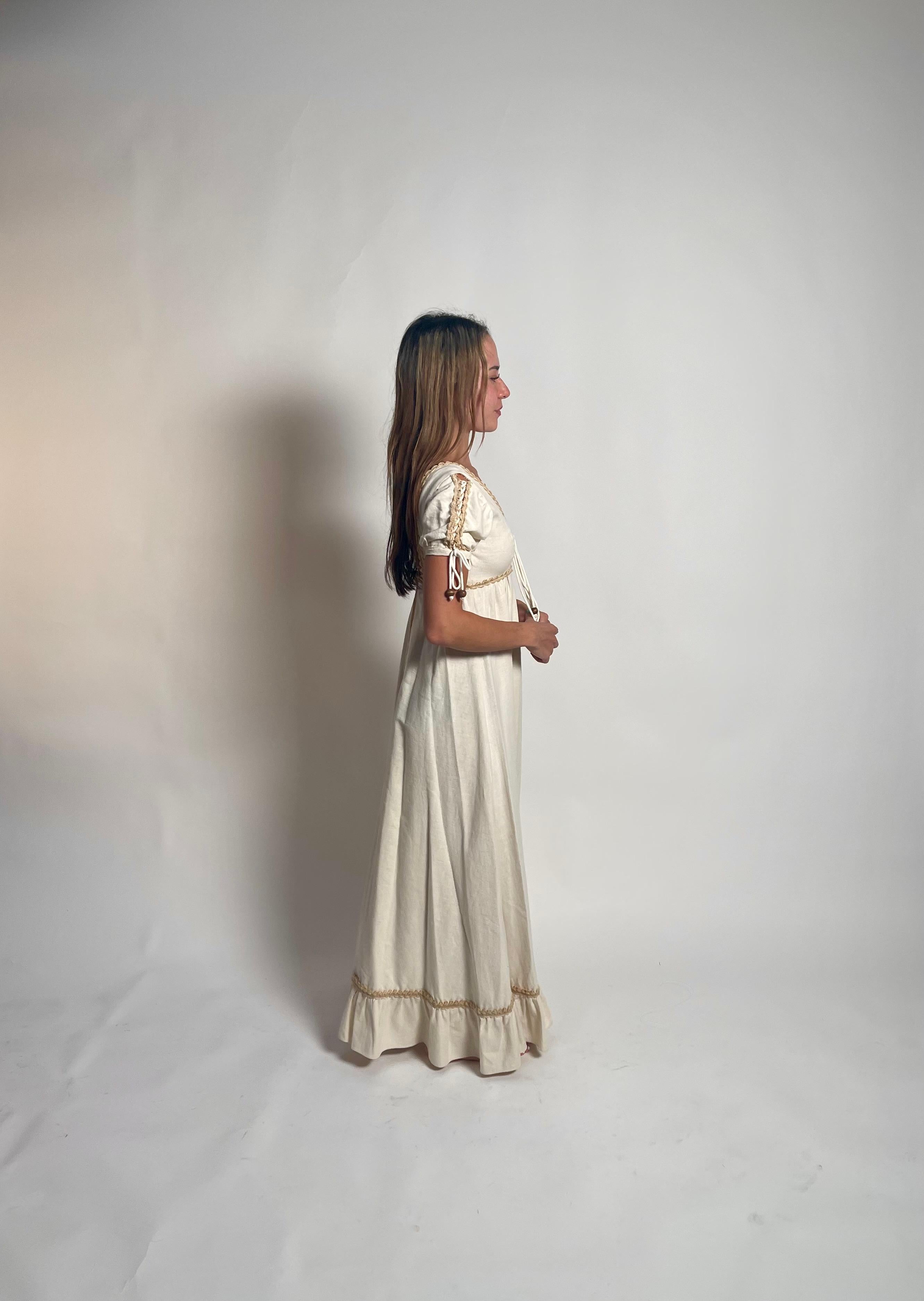 1960s Gunne Sax Cream Linen Mini Corset Dress with Wooden Beads For Sale 4
