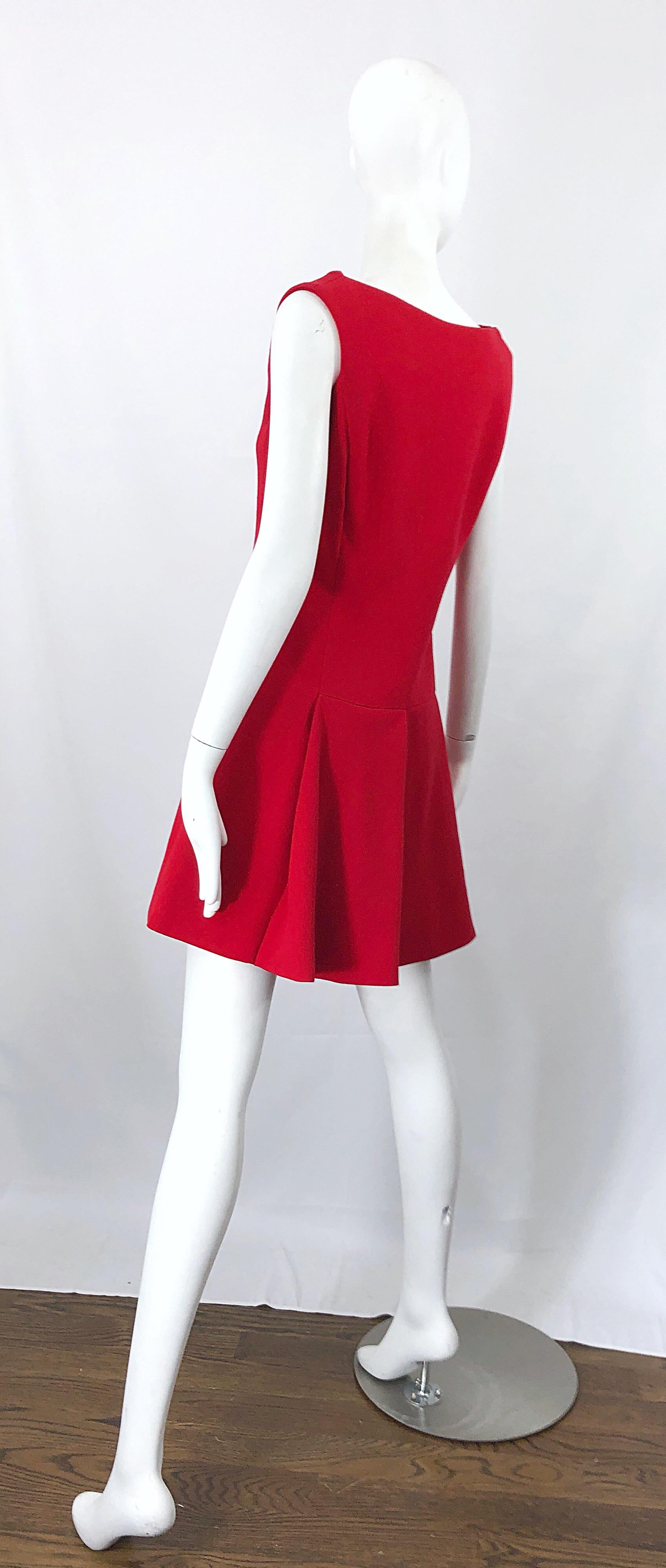 1960s Guy Laroche Couture Lipstick Red Virgin Wool A Line Vintage 60s Mini Dress For Sale 3