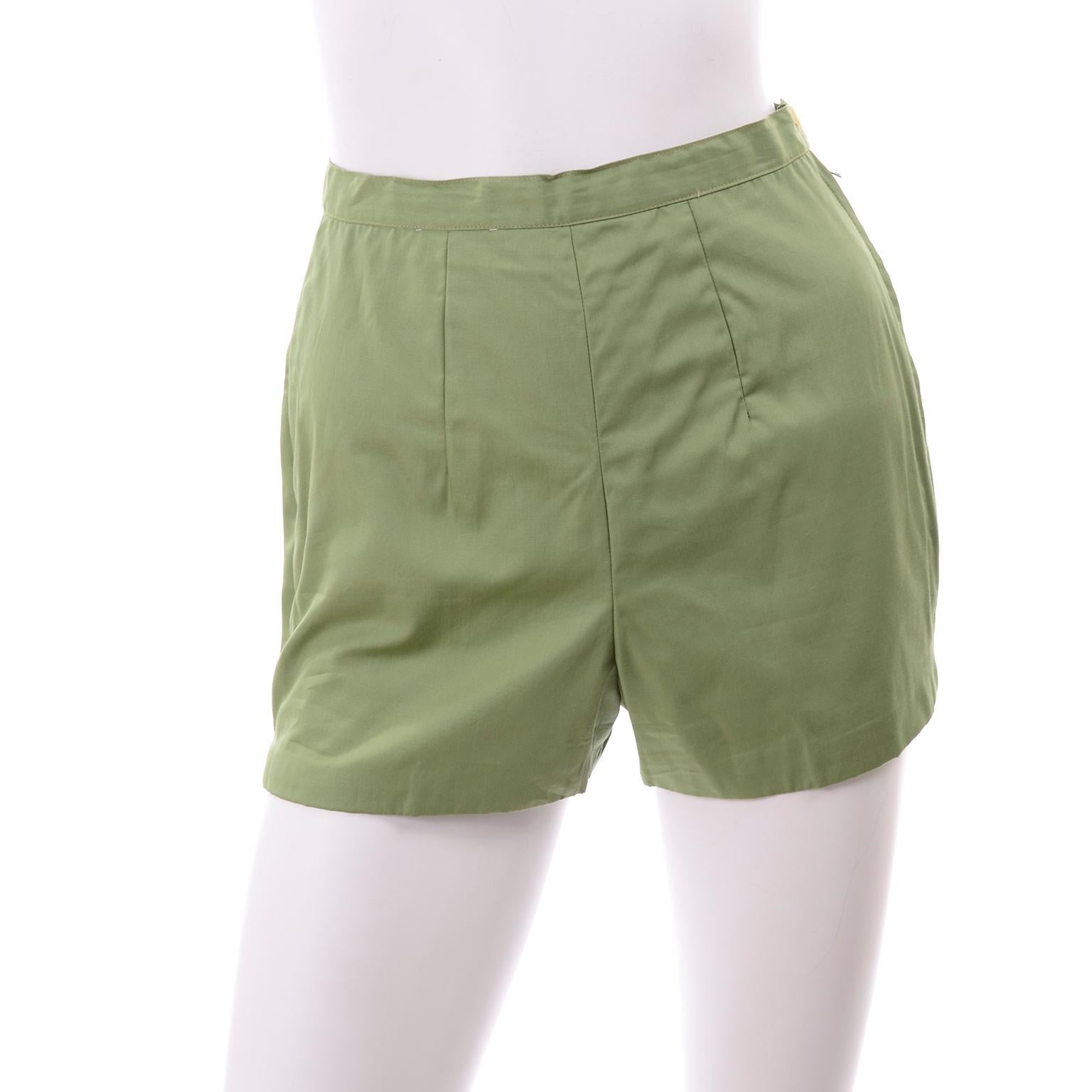 1960s H Cosentino Capri Italian Vintage Cotton Green Shorts & Top Set With Belt 2
