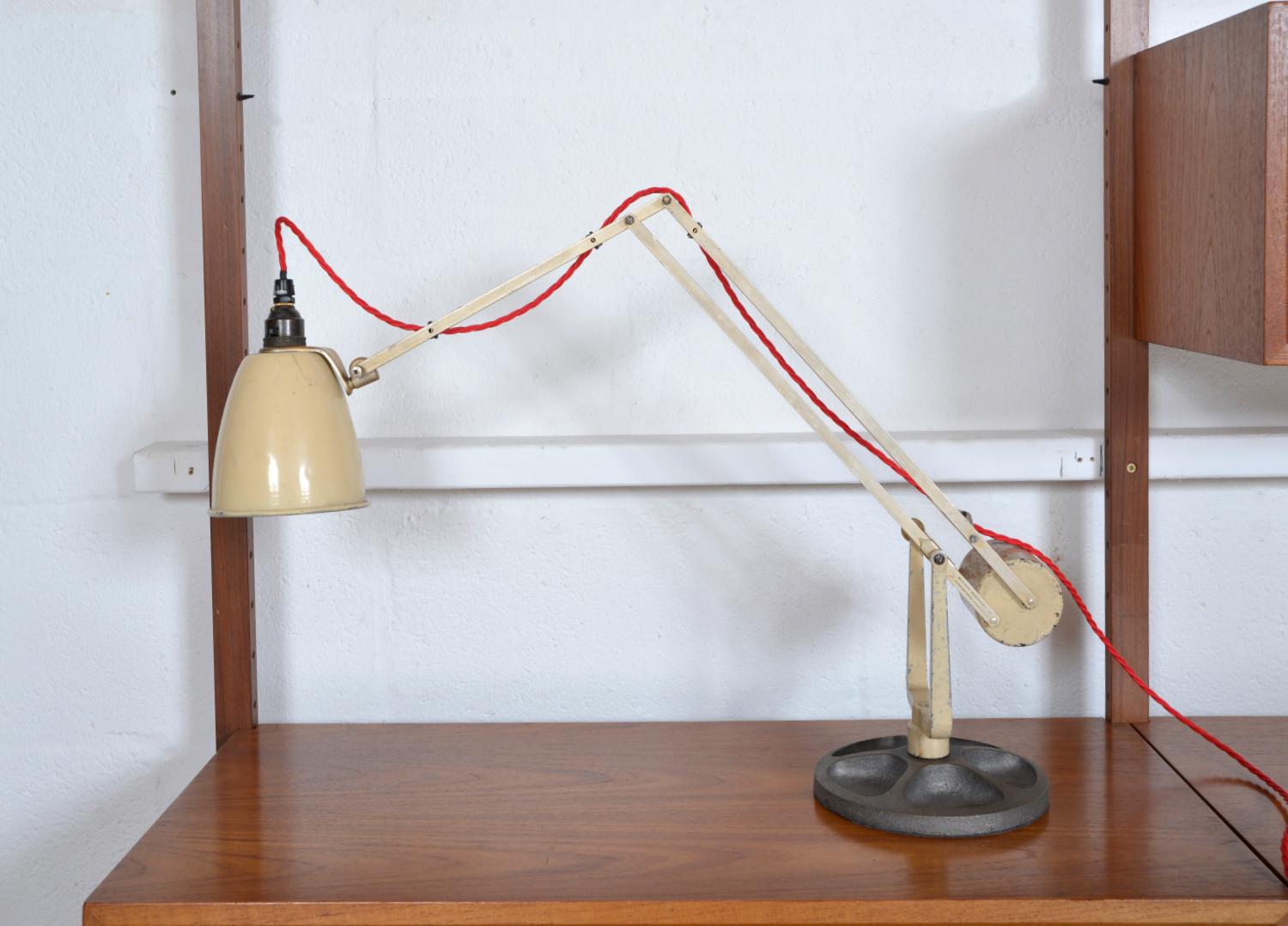 20th Century 1960s Hadrill & Horstmann Industrial Counterpoised Roller Task Desk Lamp England