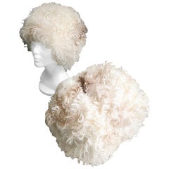 Cappello e manicotto anni '60 Halston Avorio Bianco Marrone Pelliccia di agnello mongolo Vintage 60s Rare