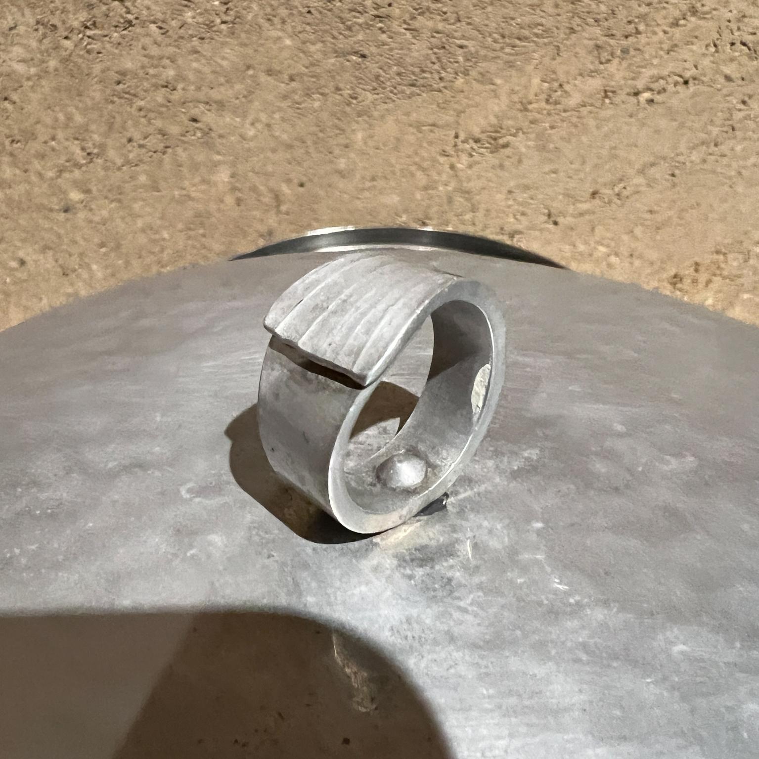 1960s Hammered Aluminum Ice Bucket by B.W. Buenilum For Sale 5