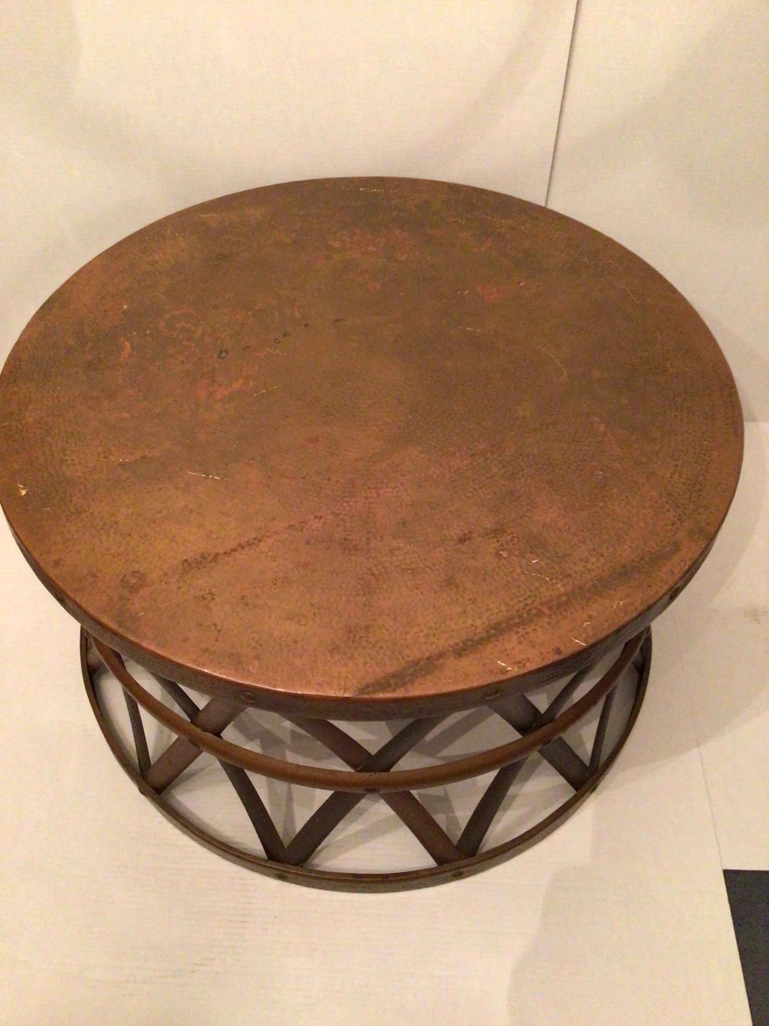 1960s Hammered Copper and Brass Iron Strap Drum Table In Good Condition For Sale In Tarrytown, NY