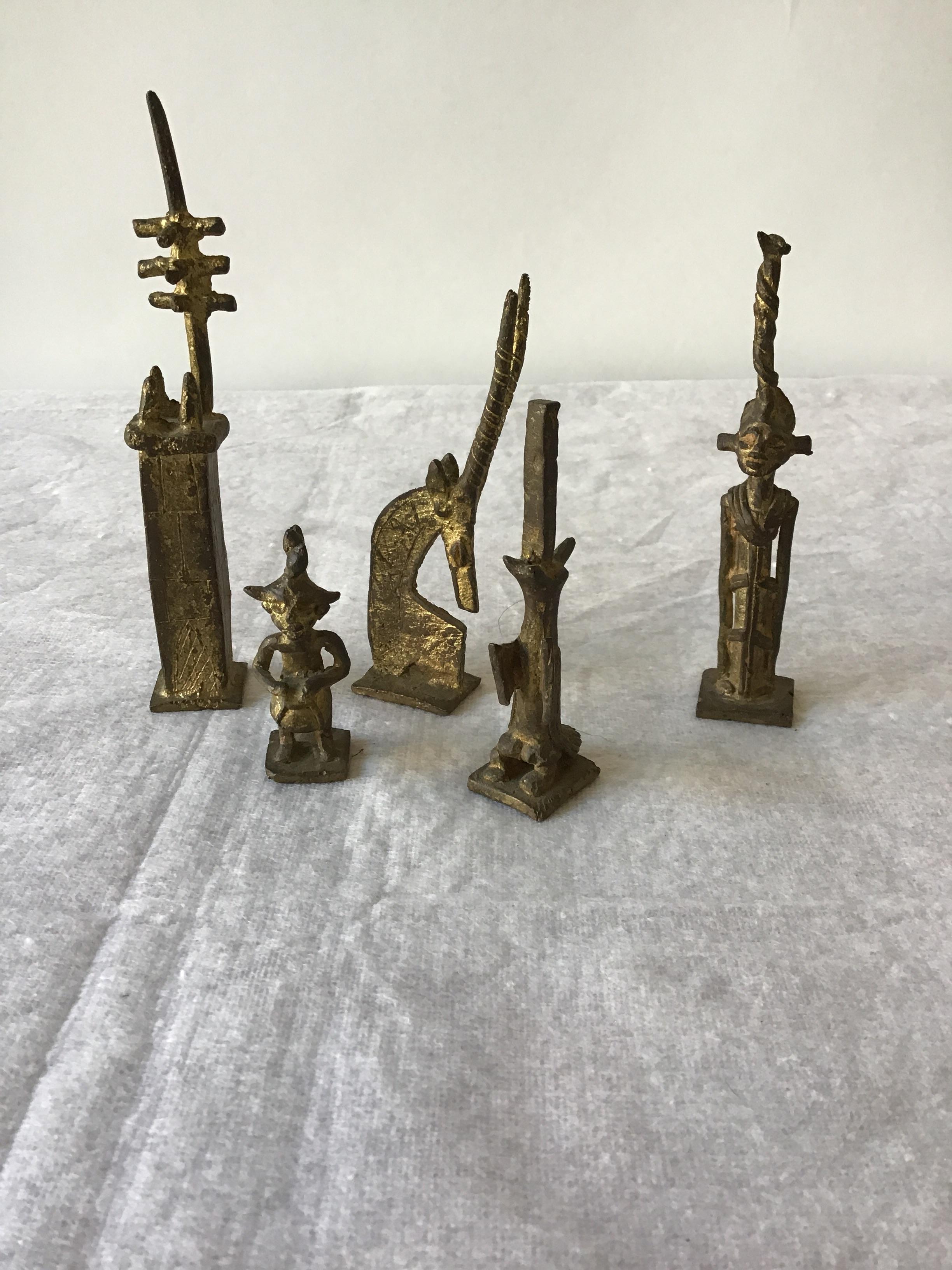 1960s Hand Made African Brass Chess Set on Marble Board In Good Condition In Tarrytown, NY