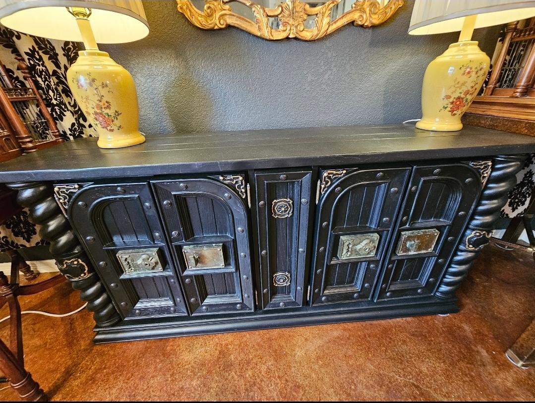 1960s Hand Painted Barley Twist Credenza/ Sideboard For Sale 5