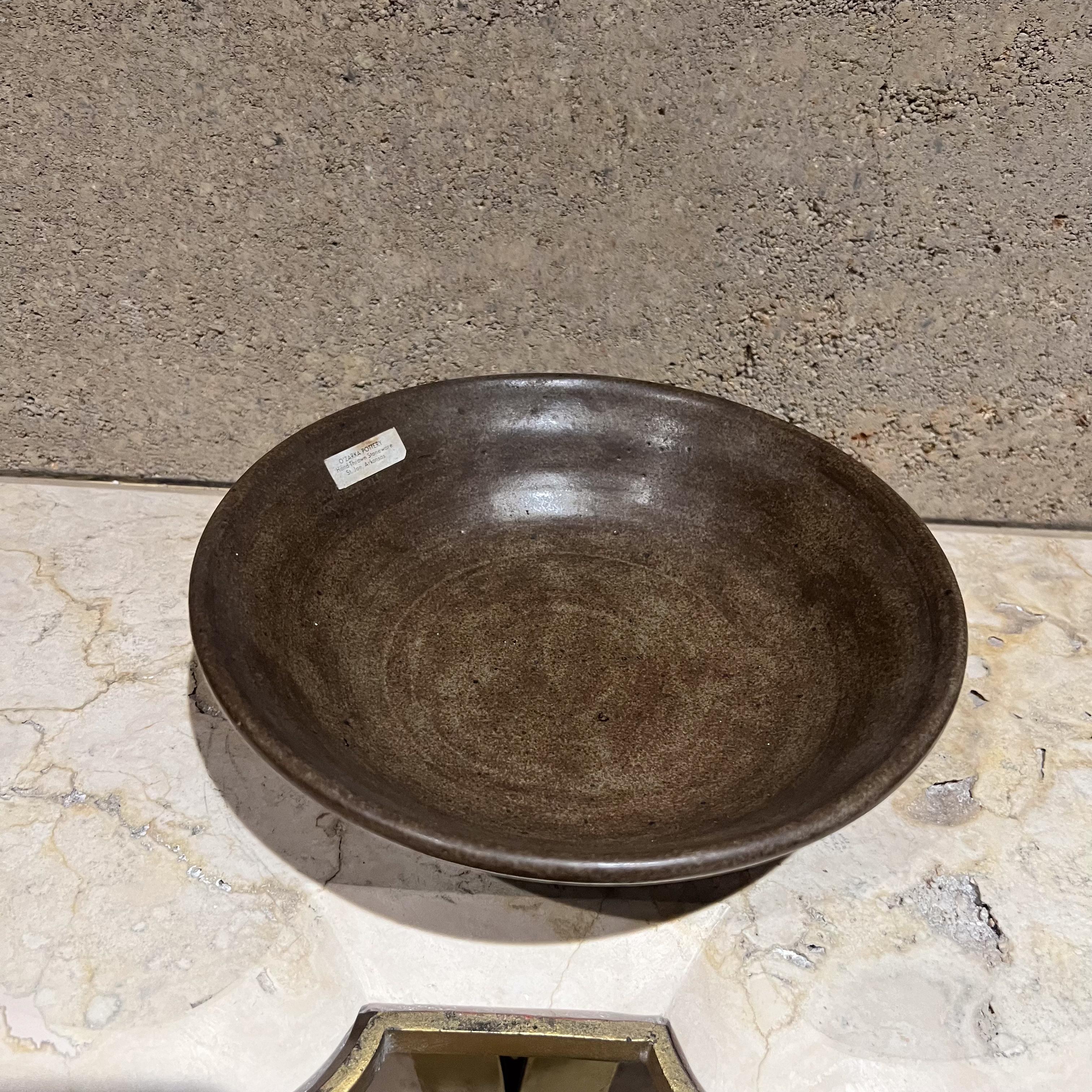 Bol en poterie Ozarka tourné à la main des années 1960, St Joe Arkansas 1
