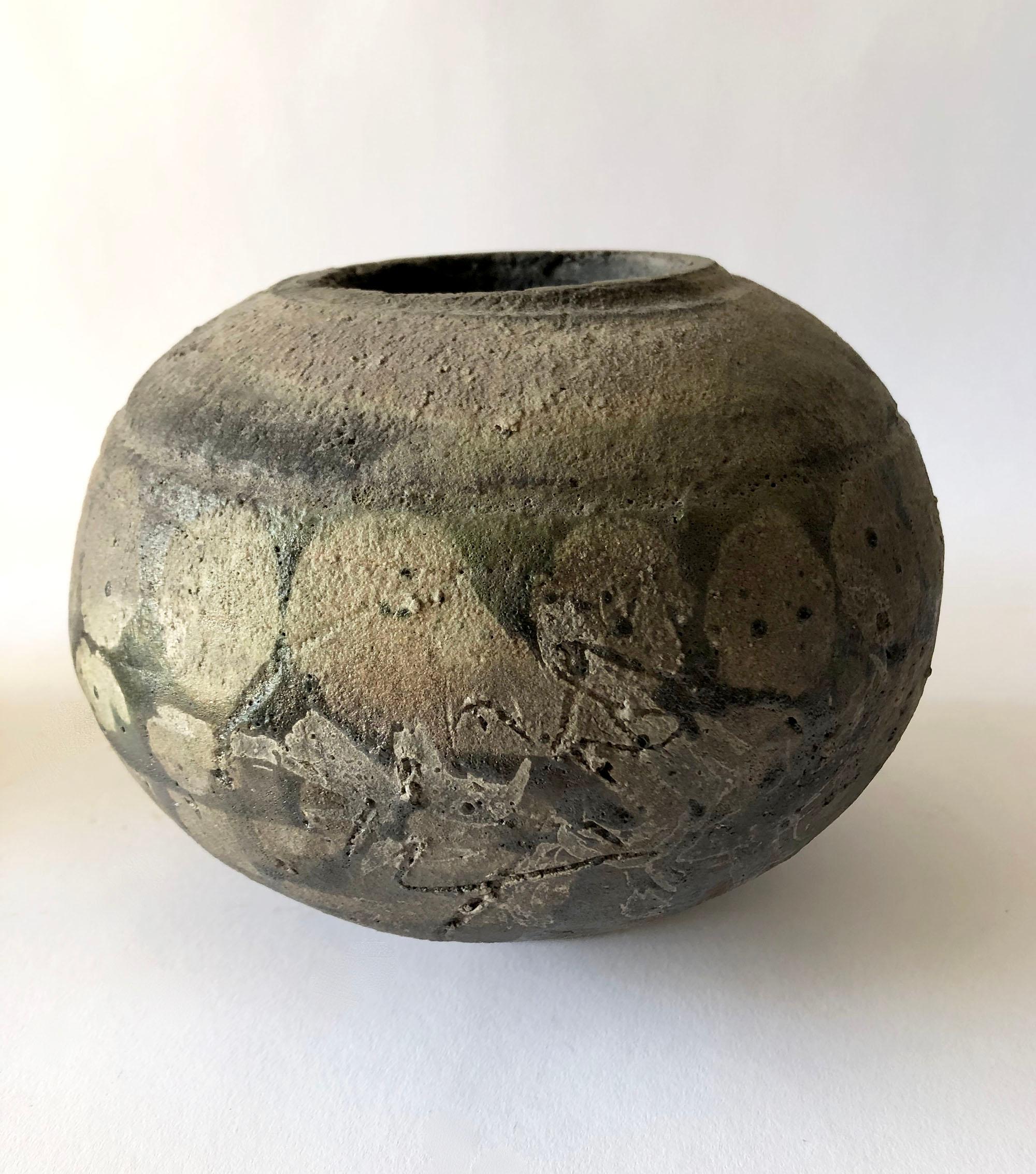 Early 1960s handmade California studio stoneware pottery vase possibly made by Paul Soldner as a test for raku firing.  Vase measures: 6