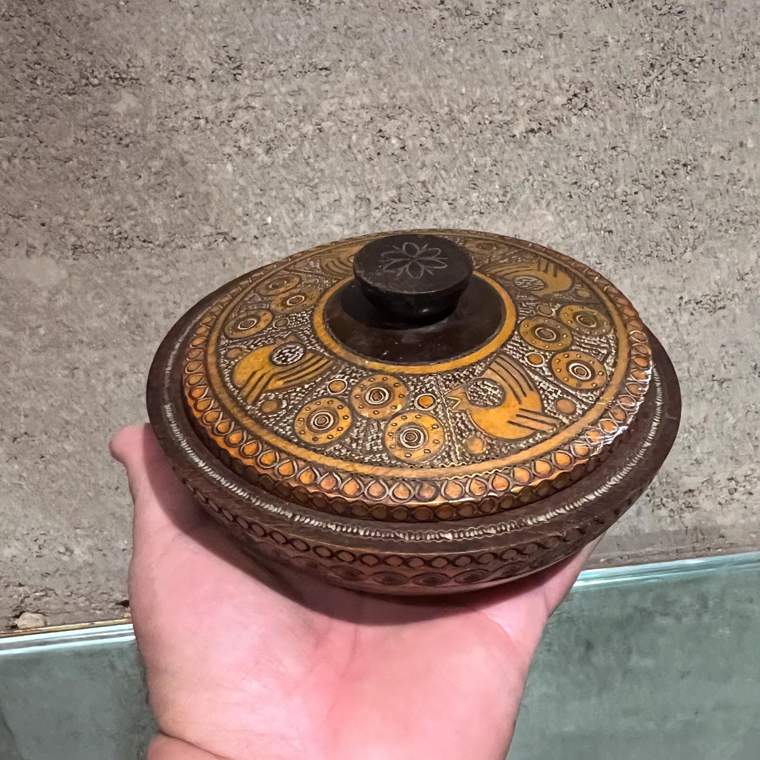 1960s Handmade Folk Art Decorative Trinket Bowl  For Sale 5