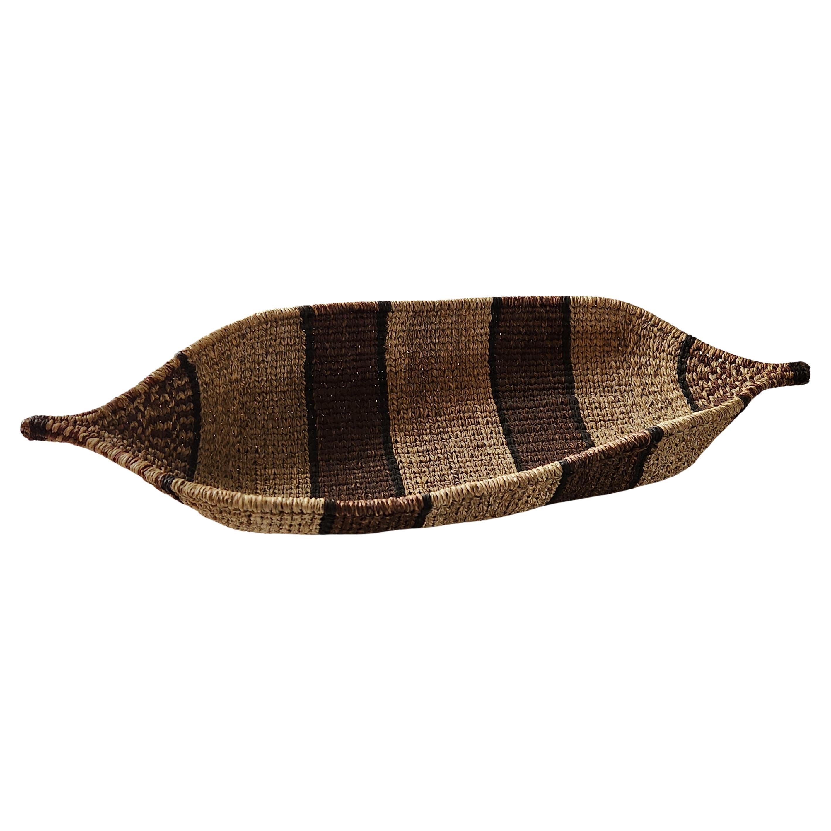 Panier à pain de canoë Gambela tissé à la main des années 1960 en vente 1