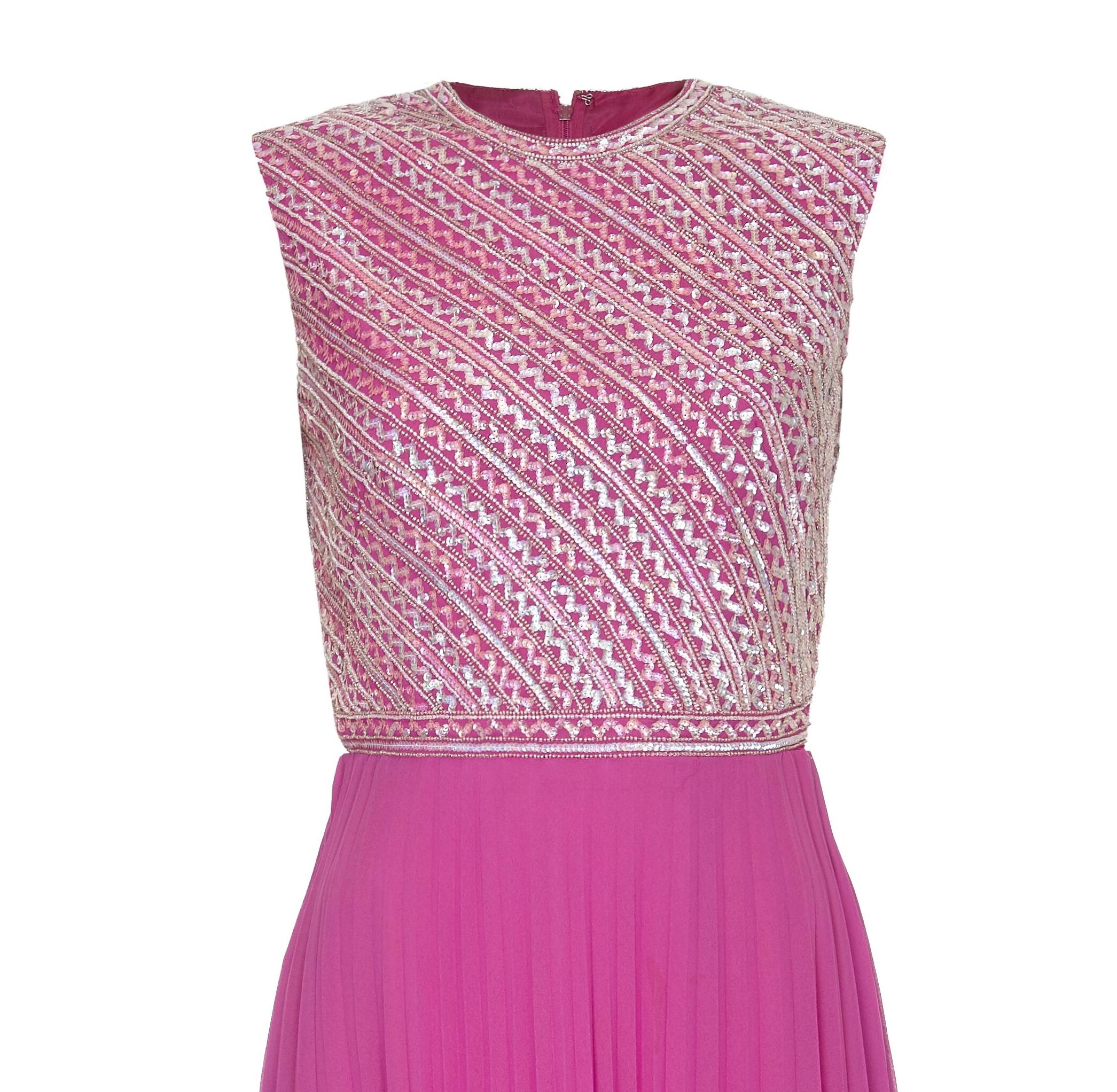 Hannalore Rosa Seidenchiffon-Plissee-Kleid mit Pailletten, 1960er Jahre  (Pink) im Angebot