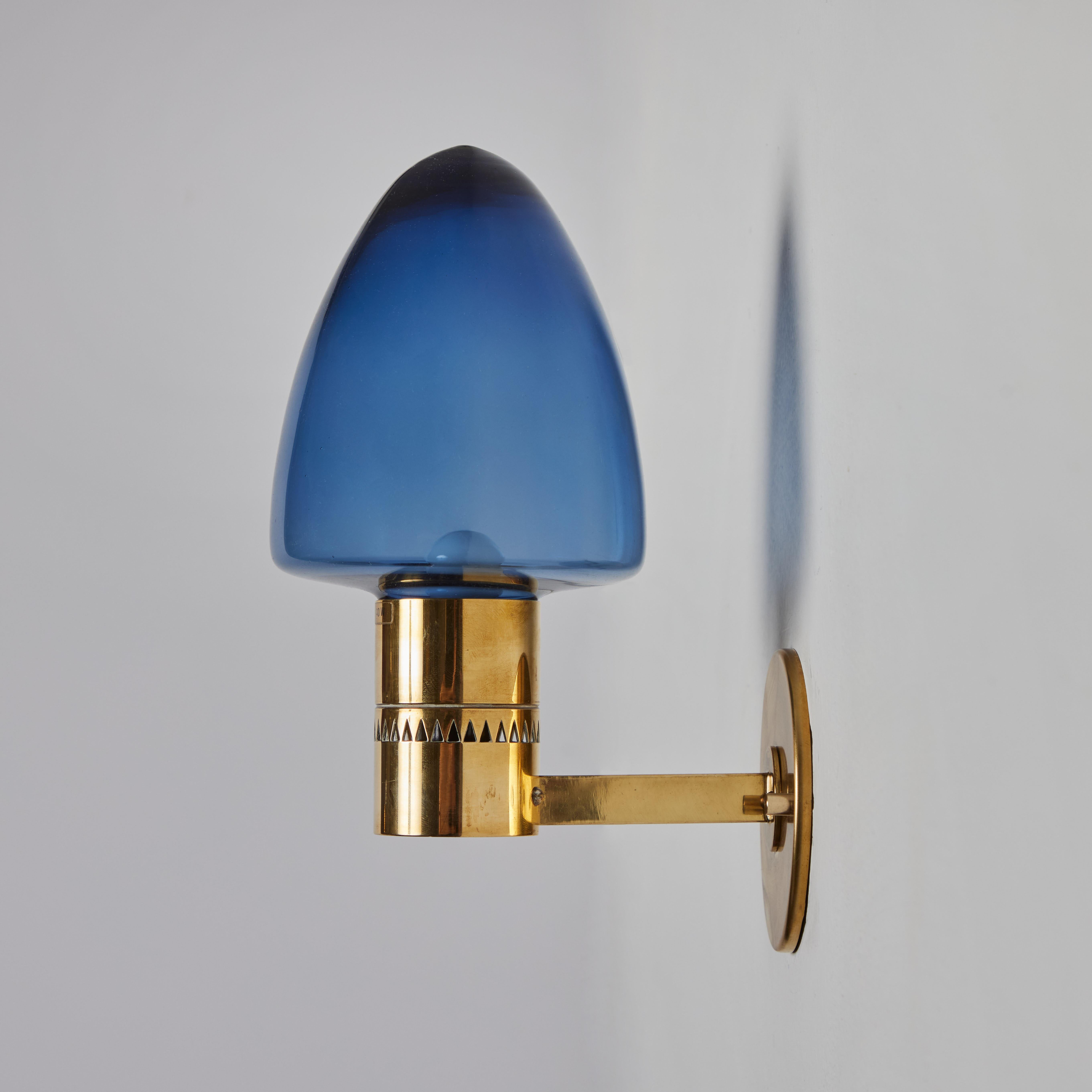 Mid-20th Century 1960s Hans-Agne Jakobsson Model V-220 Brass & Blue Glass Sconce for Markaryd For Sale