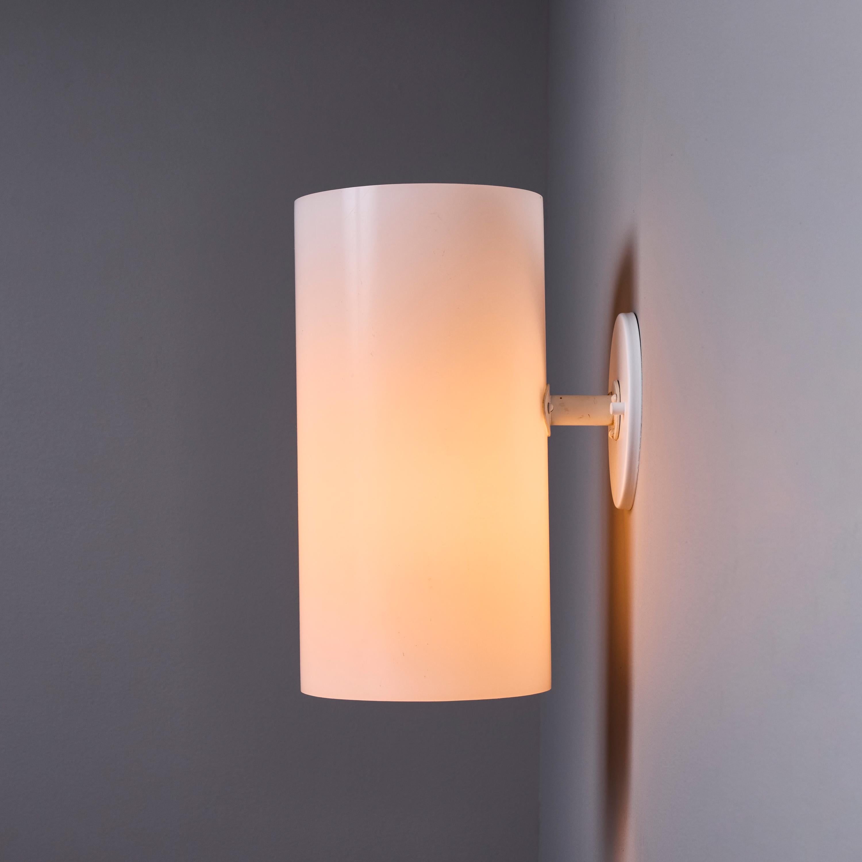 Lampade da parete cilindriche anni '60 di Hans-Agne Jakobsson modello #V157 per AB Ellysett in vendita 5