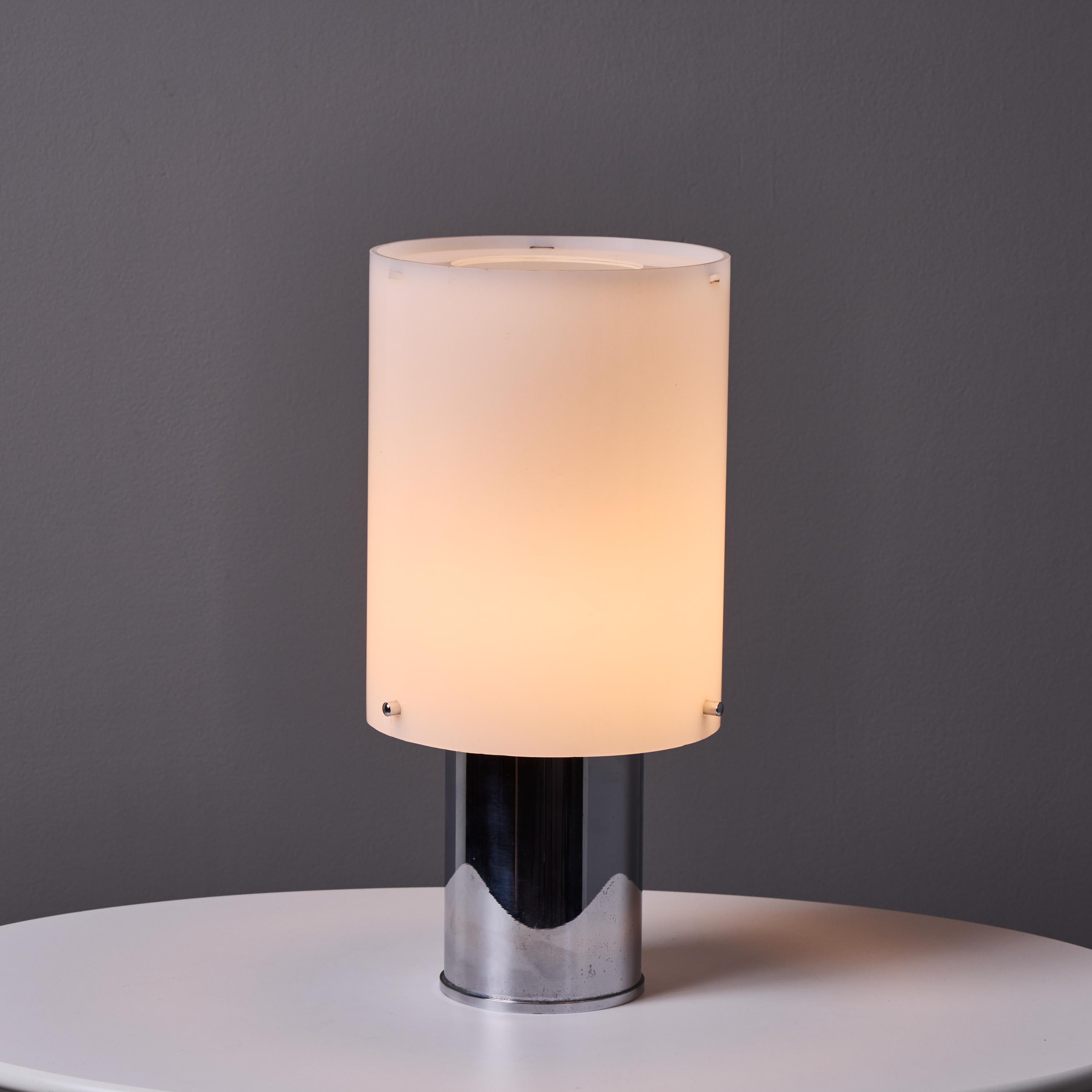 1960s Hans Agne Jakobsson Opaline Perspex and Chrome Table Lamp for Markaryd en venta 5