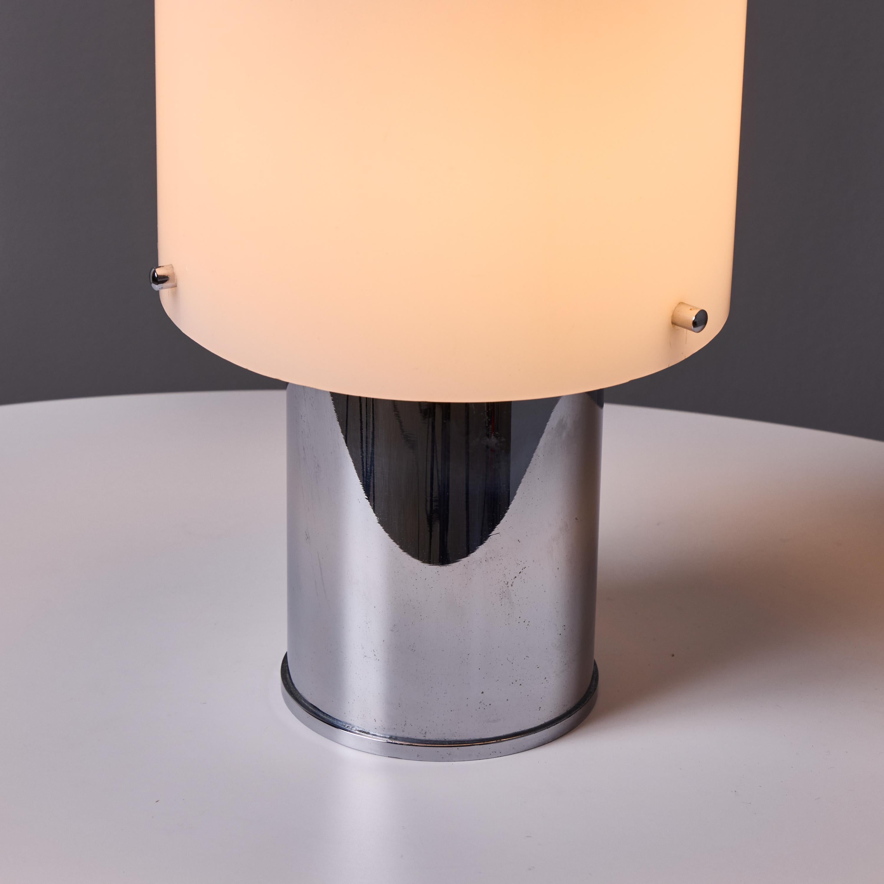 1960s Hans Agne Jakobsson Opaline Perspex and Chrome Table Lamp for Markaryd en venta 10