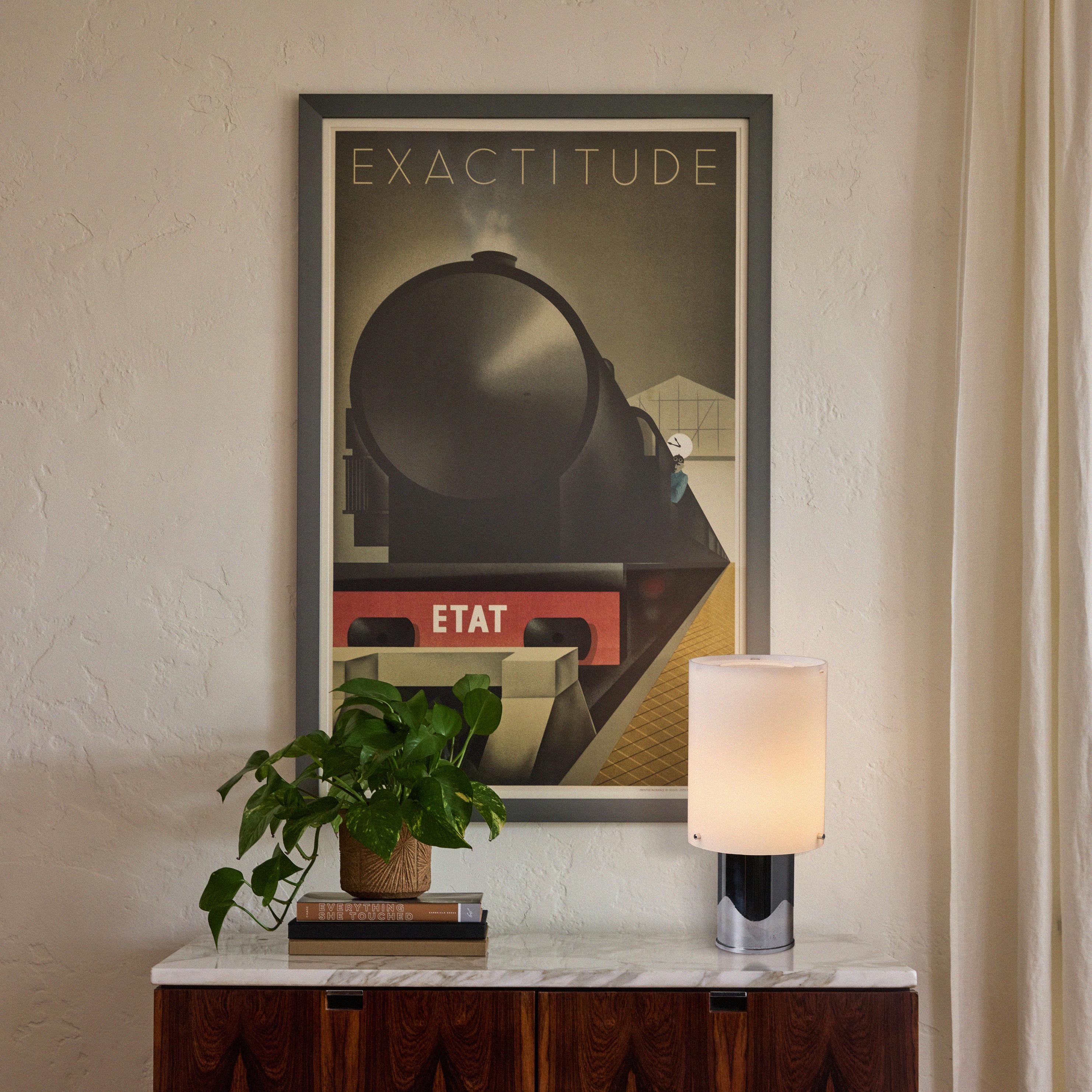 1960s Hans-Agne Jakobsson Opaline Perspex and Chrome Table Lamp for Markaryd 

Executed in chromed metal and opaline perspex (acrylic). The simplicity of Jakobsson's design and the sculptural shaping of the materials make for an incredibly refined